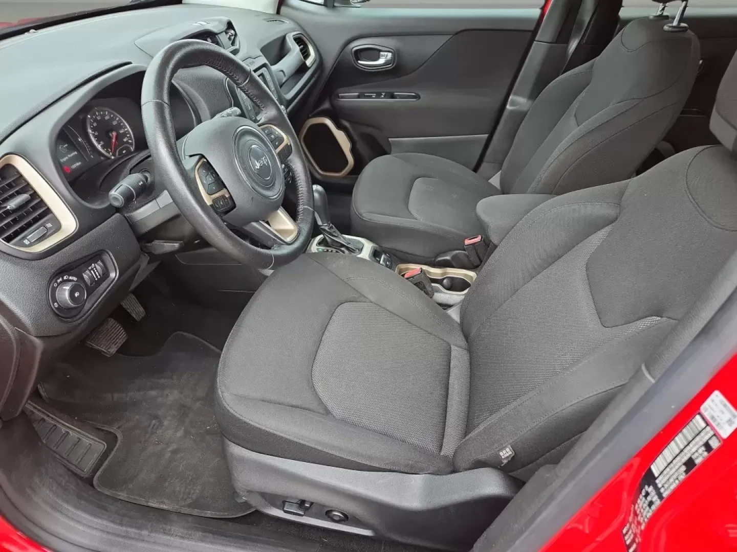 2015 /Black Jeep Renegade Latitude (ZACCJABT9FP) with an Other engine, located at 521 Old Farm Lane Rd, Prattville, AL, 36066, (334) 325-1505, 32.482460, -86.416367 - Elevate your daily commute or weekend getaways with the versatile 2015 Jeep Renegade Latitude, now available at Gils Auto in Phenix City, AL. This sporty crossover is designed to seamlessly integrate into your active lifestyle, whether you're navigating city streets or exploring scenic backroads. Wi - Photo#11