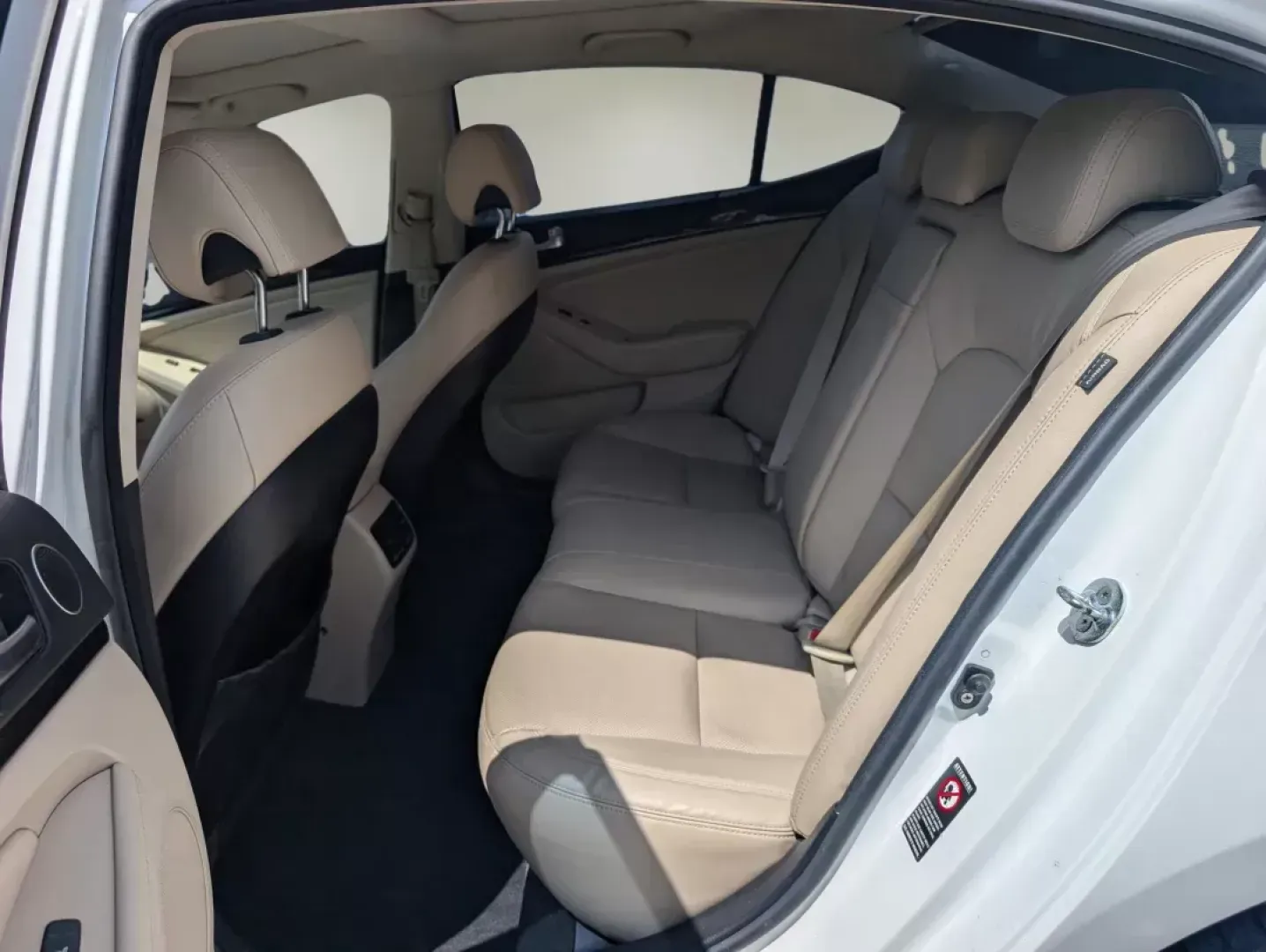 2015 /Beige Kia Cadenza Premium (KNALN4D74F5) with an Regular Unleaded V-6 3.3 L/204 engine, 6-Speed Automatic w/OD transmission, located at 521 Old Farm Lane Rd, Prattville, AL, 36066, (334) 325-1505, 32.482460, -86.416367 - Are you ready to take your driving experience to the next level? Whether you're navigating busy city streets in Prattville or embarking on weekend road trips to nearby Montgomery, the 2015 Kia Cadenza Premium is designed to elevate your lifestyle. With its luxurious features, spacious interior, and - Photo#11