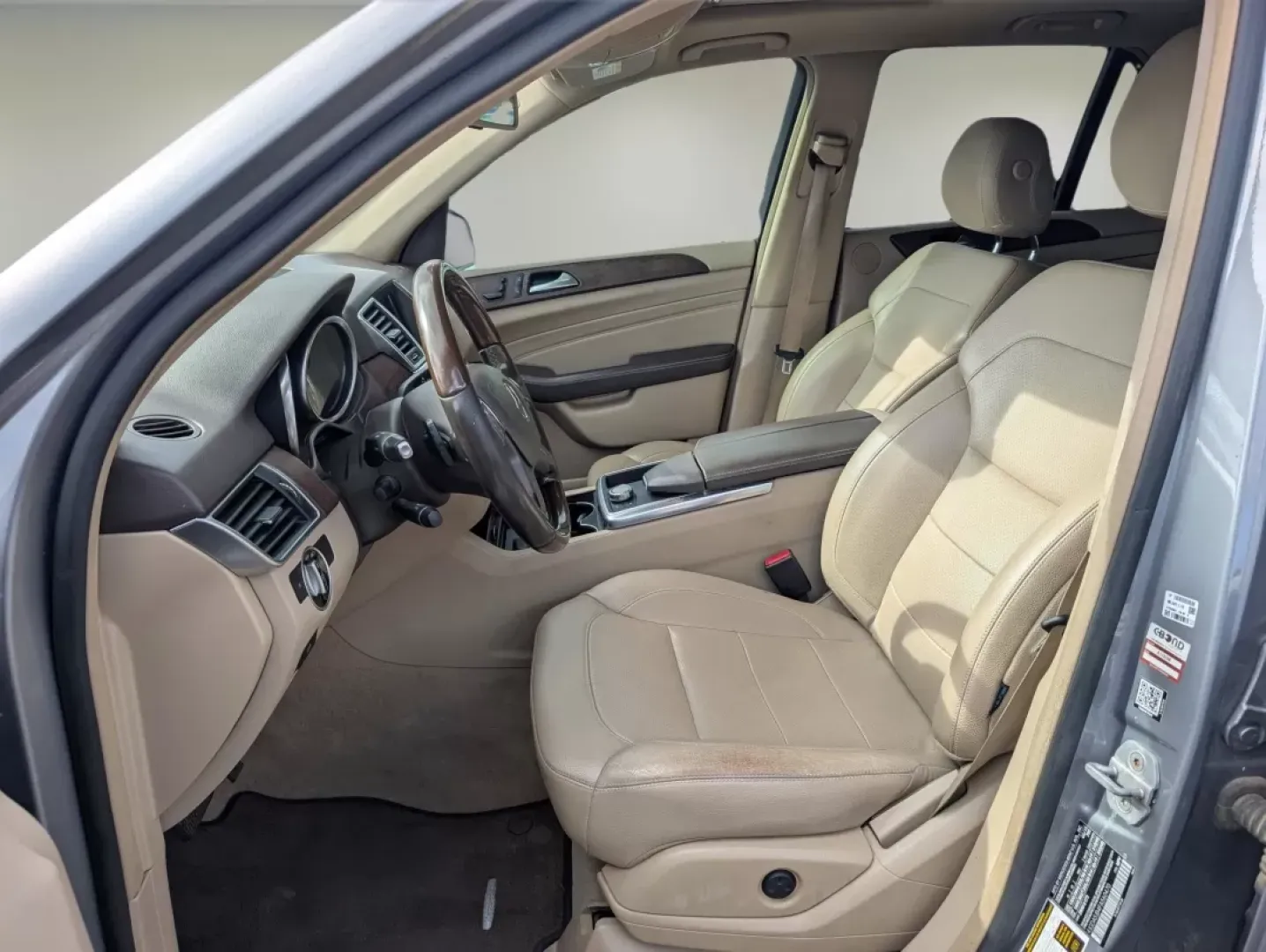 2015 Mercedes-Benz M-Class ML 350 (4JGDA5JB4FA) with an Other engine, located at 804 22nd Ave, Phenix City, AL, 36870, (334) 297-1860, 32.484749, -85.024475 - Discover the perfect blend of luxury and versatility with the 2015 Mercedes-Benz M-Class ML 350, available now at Gils Auto in Phenix City, AL. Whether you're a growing family needing a reliable vehicle for school runs or a commuter seeking comfort on long drives, this SUV is designed to elevate you - Photo#8