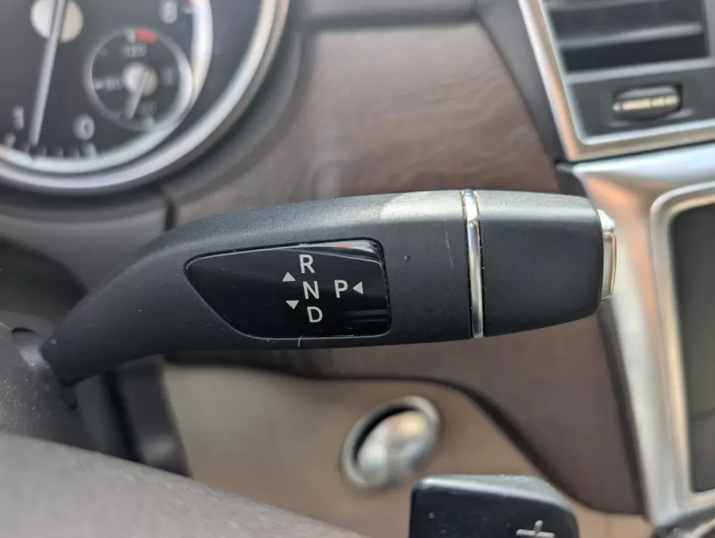 2015 Mercedes-Benz M-Class ML 350 (4JGDA5JB4FA) with an Other engine, located at 804 22nd Ave, Phenix City, AL, 36870, (334) 297-1860, 32.484749, -85.024475 - Discover the perfect blend of luxury and versatility with the 2015 Mercedes-Benz M-Class ML 350, available now at Gils Auto in Phenix City, AL. Whether you're a growing family needing a reliable vehicle for school runs or a commuter seeking comfort on long drives, this SUV is designed to elevate you - Photo#13