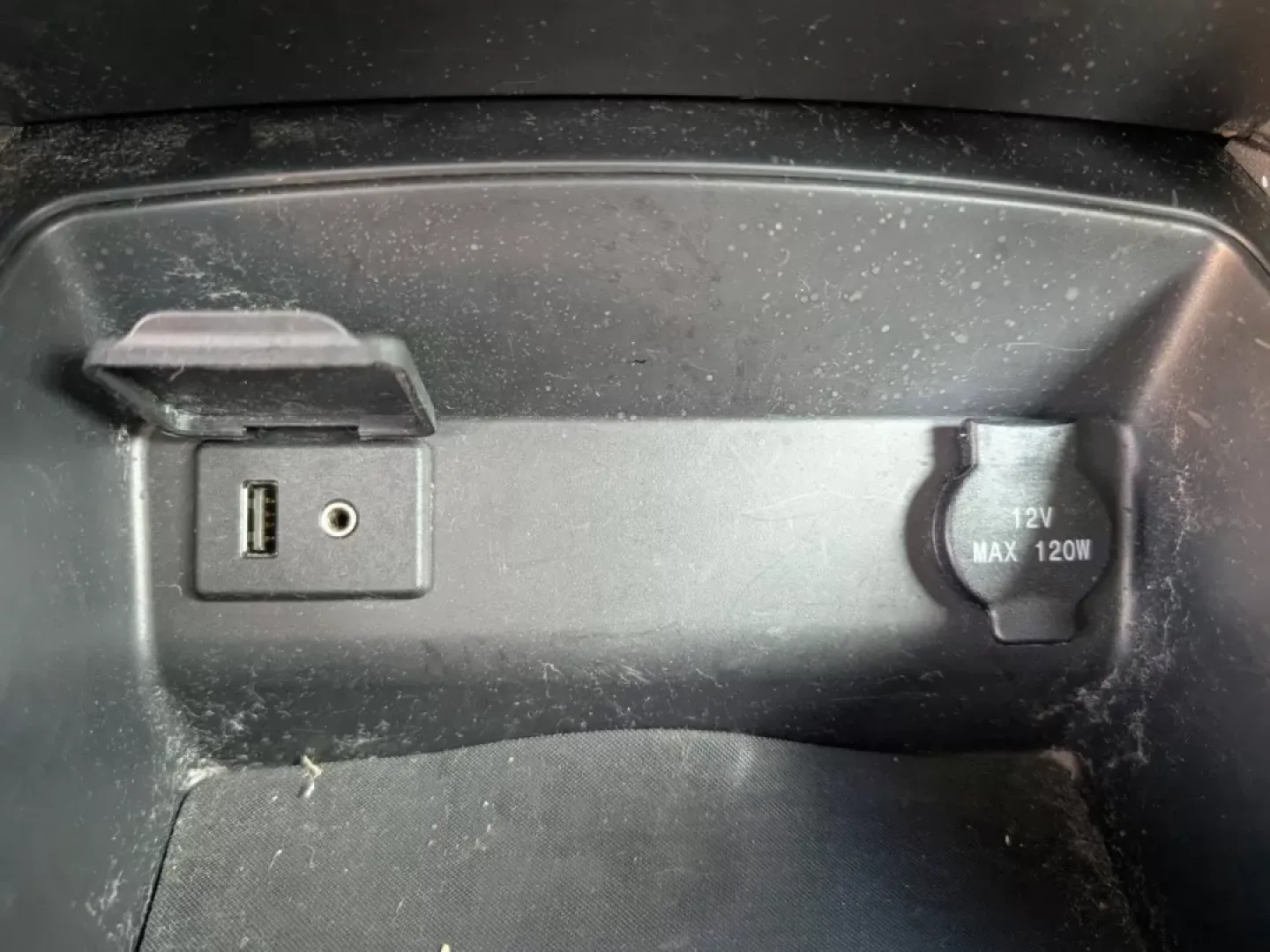 2015 /Charcoal Nissan Altima 2.5 SV (1N4AL3AP6FC) with an Other engine, located at 1430 Gateway Drive, Opelika, AL, 36801, (334) 239-0944, 32.637871, -85.409790 - **Elevate Your Daily Drive with the 2015 Nissan Altima 2.5 SV at Gils Auto Perfect for Commuters and Families Alike!**<br /> <br /> Are you tired of your daily commute, longing for a vehicle that combines style, comfort, and reliability? Look no further! The 2015 Nissan Altima 2.5 SV available at G - Photo#14