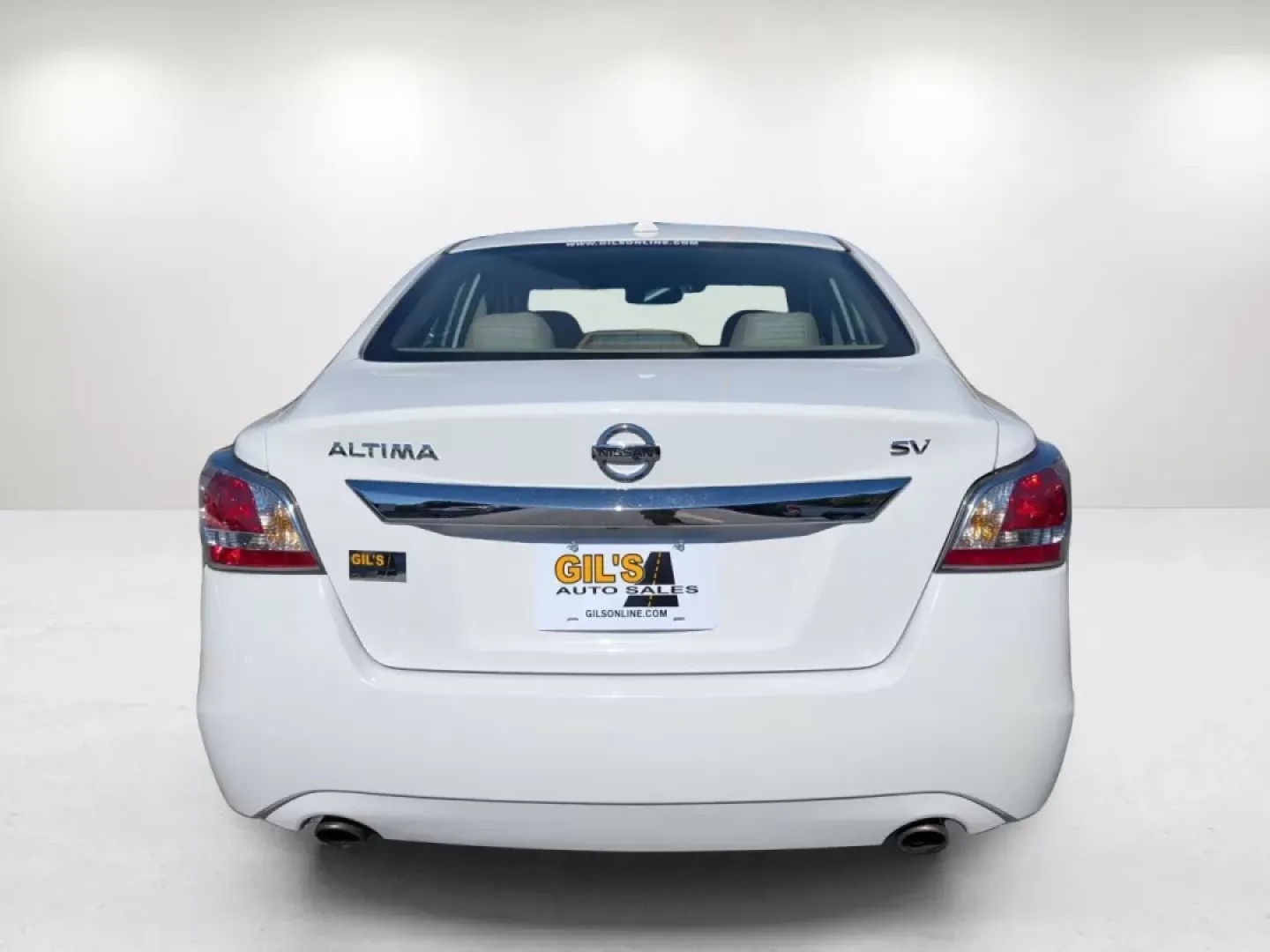 2015 /Beige Nissan Altima 2.5 SV (1N4AL3AP5FC) with an Other engine, located at 521 Old Farm Lane Rd, Prattville, AL, 36066, (334) 325-1505, 32.482460, -86.416367 - **Drive Your Future with the 2015 Nissan Altima Perfect for Your Lifestyle!**<br /> <br /> Are you in search of a reliable sedan that complements your lifestyle, whether it's daily commuting, family road trips, or simply navigating the urban landscape of Phenix City? Look no further! Gils Auto in P - Photo#5
