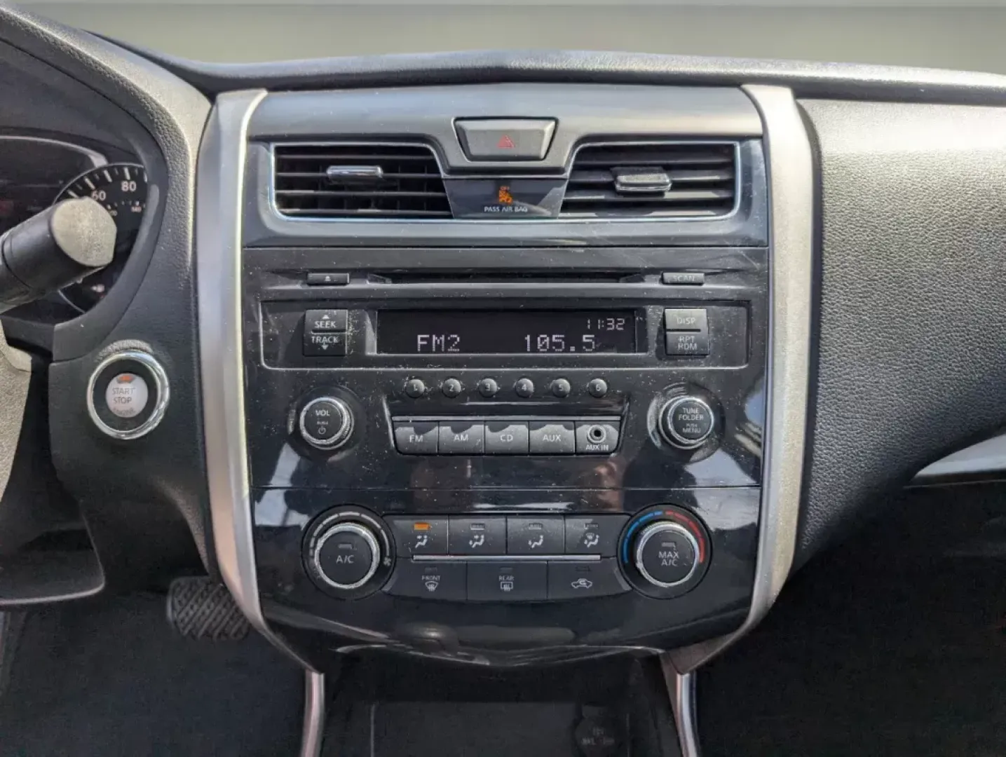 2015 /Charcoal Nissan Altima 2.5 S (1N4AL3AP8FC) with an Regular Unleaded I-4 2.5 L/152 engine, 1-Speed CVT w/OD transmission, located at 1430 Gateway Drive, Opelika, AL, 36801, (334) 239-0944, 32.637871, -85.409790 - 2015 Nissan Altima 2.5 S - Photo#14