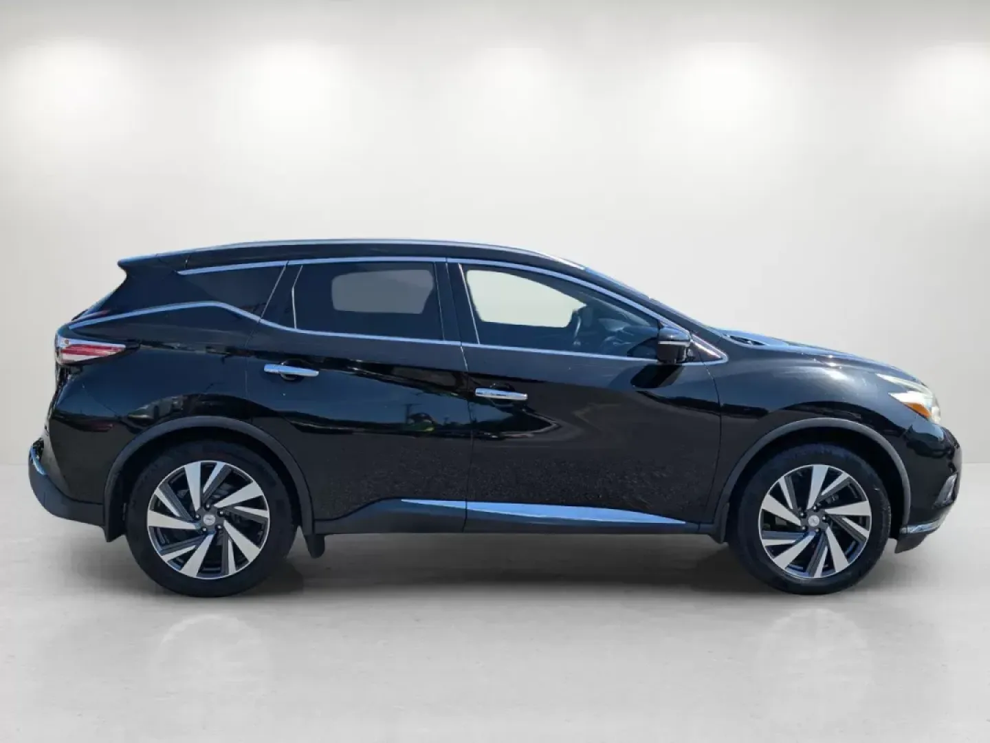 2015 /Black Nissan Murano Platinum (5N1AZ2MG3FN) with an Other engine, located at 521 Old Farm Lane Rd, Prattville, AL, 36066, (334) 325-1505, 32.482460, -86.416367 - Elevate your everyday adventures with this stunning 2015 Nissan Murano Platinum, expertly designed for comfort, style, and convenience. Perfect for families, commuters, or anyone who loves weekend getaways, this SUV seamlessly combines luxury and practicality, making it the ideal companion for all y - Photo#3