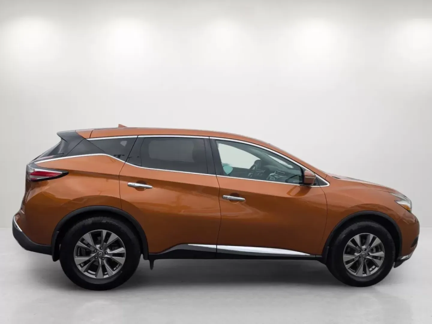 2015 /Black Nissan Murano S (5N1AZ2MH8FN) with an Other engine, located at 3959 U.S. 80 W, Phenix City, AL, 36870, (334) 297-4885, 32.469296, -85.135185 - **Experience Adventure and Comfort with the 2015 Nissan Murano!** <br /> <br /> Are you ready to elevate your driving experience? Whether you're navigating the hustle and bustle of daily commutes in Phenix City, AL, or planning an unforgettable weekend getaway, the 2015 Nissan Murano is the perfect - Photo#3