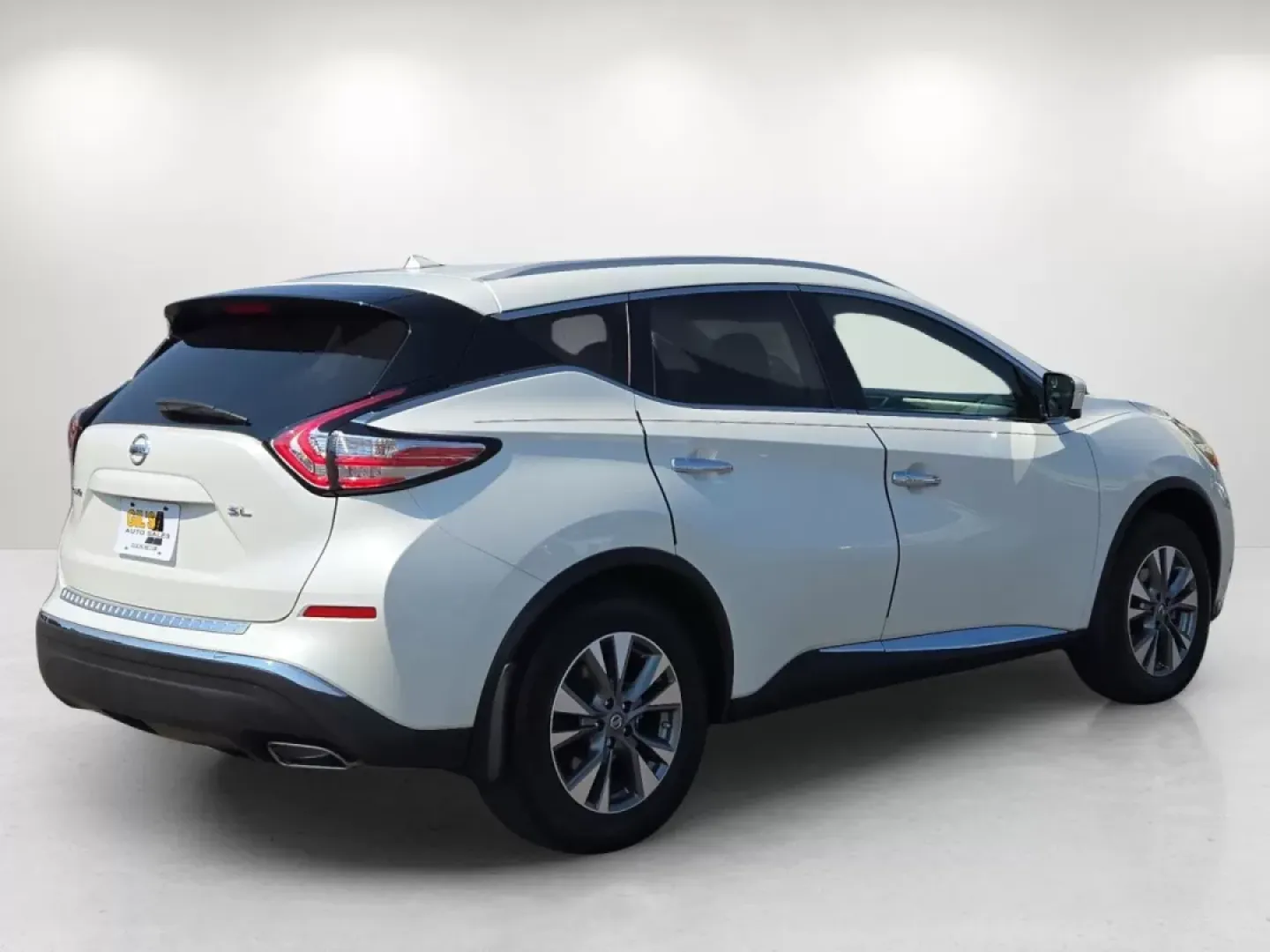 2015 /Black Nissan Murano SL (5N1AZ2MG3FN) with an Other engine, located at 521 Old Farm Lane Rd, Prattville, AL, 36066, (334) 325-1505, 32.482460, -86.416367 - **Discover the Perfect Family SUV: 2015 Nissan Murano SL at Gils Auto in Prattville, AL!**<br /> <br /> Are you in the market for a reliable vehicle that combines comfort, style, and versatility? Look no further than this stunning 2015 Nissan Murano SL, perfect for growing families and weekend adven - Photo#6