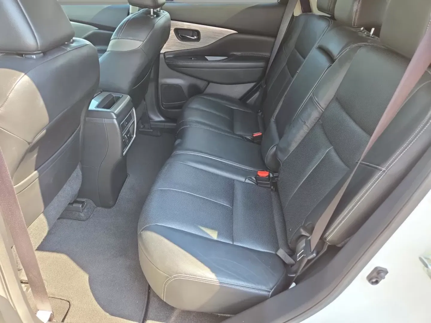 2015 /Black Nissan Murano SL (5N1AZ2MG3FN) with an Other engine, located at 521 Old Farm Lane Rd, Prattville, AL, 36066, (334) 325-1505, 32.482460, -86.416367 - **Discover the Perfect Family SUV: 2015 Nissan Murano SL at Gils Auto in Prattville, AL!**<br /> <br /> Are you in the market for a reliable vehicle that combines comfort, style, and versatility? Look no further than this stunning 2015 Nissan Murano SL, perfect for growing families and weekend adven - Photo#13