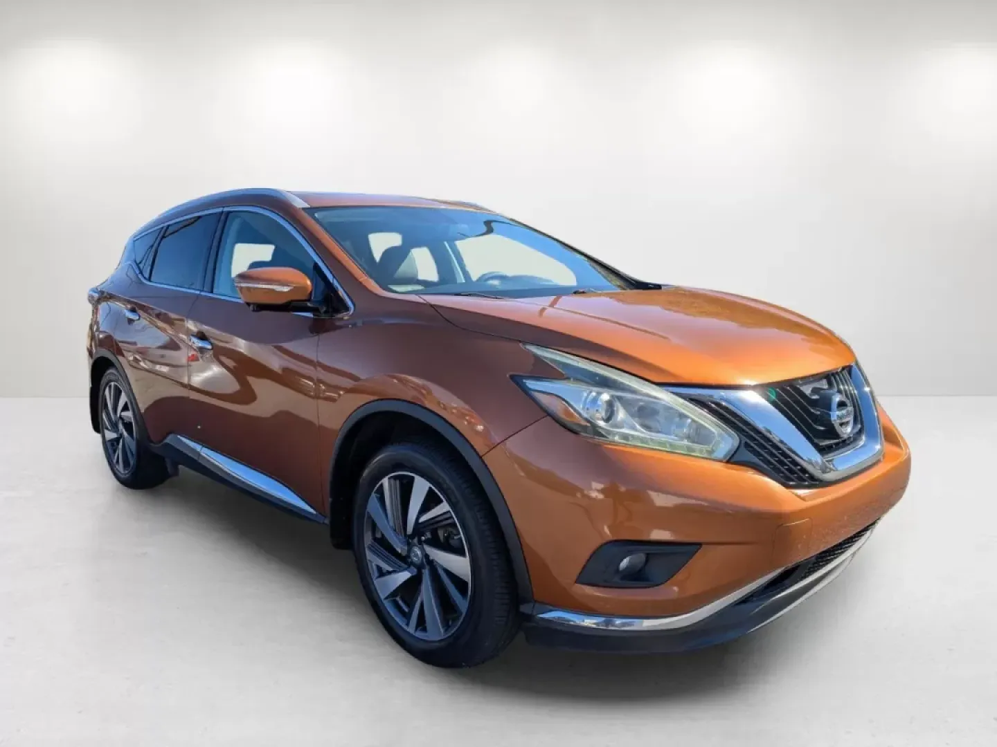 2015 /Brown Nissan Murano Platinum (5N1AZ2MG5FN) with an Other engine, located at 3959 U.S. 80 W, Phenix City, AL, 36870, (334) 297-4885, 32.469296, -85.135185 - Experience the perfect blend of style, comfort, and advanced technology with the stunning 2015 Nissan Murano Platinum, now available at Gils Auto in Phenix City, AL. Whether you're commuting during the week or embarking on weekend getaways with family and friends, this SUV is designed for those who - Photo#3