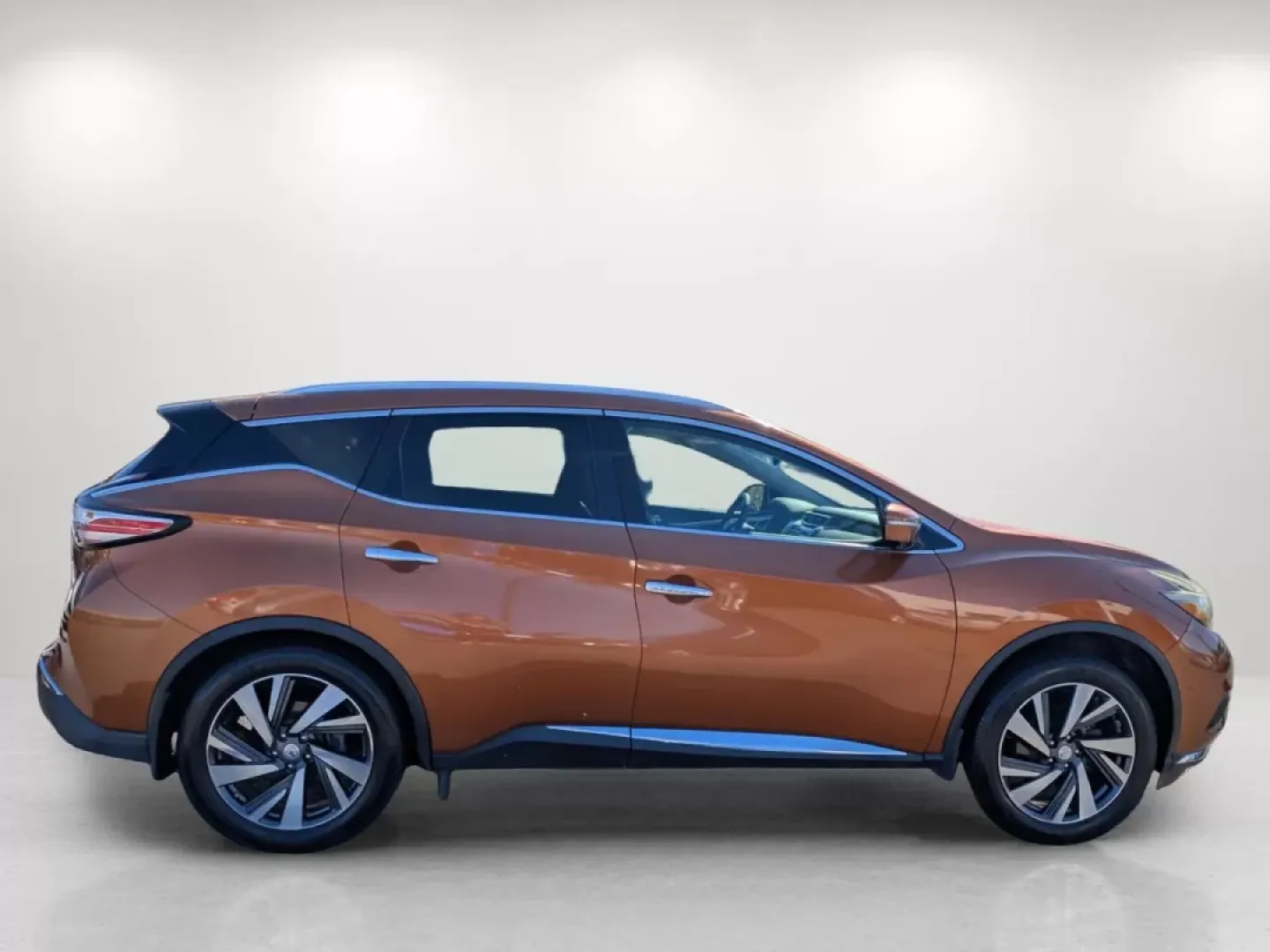 2015 /Brown Nissan Murano Platinum (5N1AZ2MG5FN) with an Other engine, located at 3959 U.S. 80 W, Phenix City, AL, 36870, (334) 297-4885, 32.469296, -85.135185 - Experience the perfect blend of style, comfort, and advanced technology with the stunning 2015 Nissan Murano Platinum, now available at Gils Auto in Phenix City, AL. Whether you're commuting during the week or embarking on weekend getaways with family and friends, this SUV is designed for those who - Photo#4