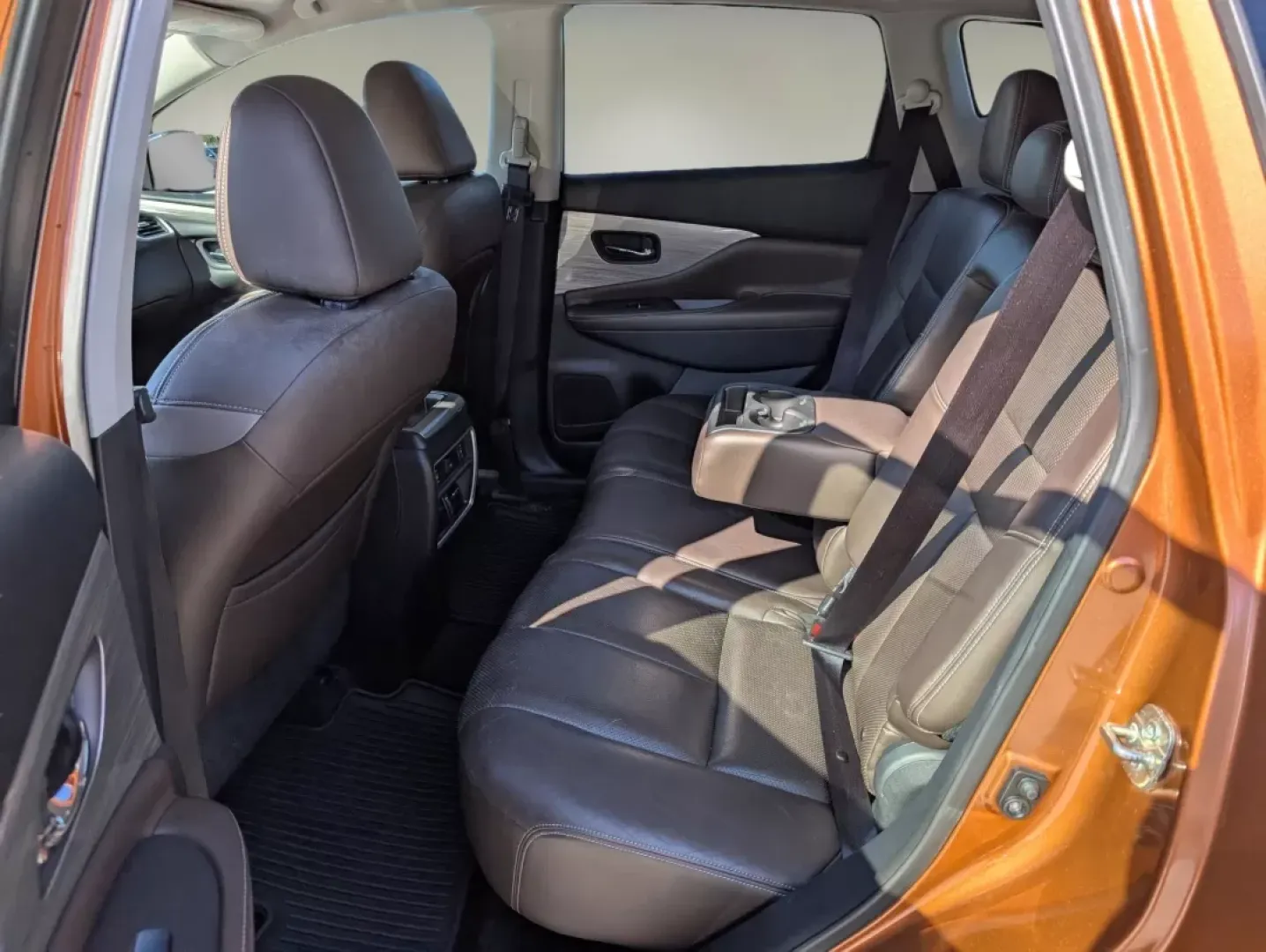 2015 /Brown Nissan Murano Platinum (5N1AZ2MG5FN) with an Other engine, located at 3959 U.S. 80 W, Phenix City, AL, 36870, (334) 297-4885, 32.469296, -85.135185 - Experience the perfect blend of style, comfort, and advanced technology with the stunning 2015 Nissan Murano Platinum, now available at Gils Auto in Phenix City, AL. Whether you're commuting during the week or embarking on weekend getaways with family and friends, this SUV is designed for those who - Photo#11