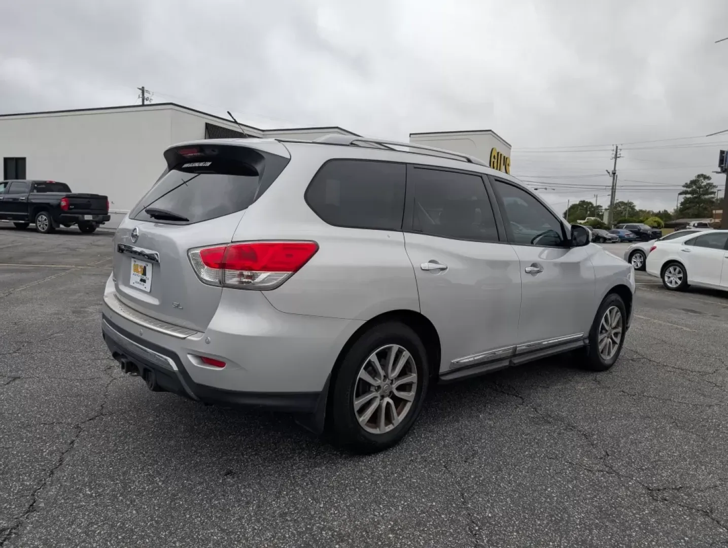 2015 /Charcoal Nissan Pathfinder SL (5N1AR2MN5FC) with an Other engine, located at 3959 U.S. 80 W, Phenix City, AL, 36870, (334) 297-4885, 32.469296, -85.135185 - **Experience Adventure with the 2015 Nissan Pathfinder SL at Gils Auto - Phenix City!**<br /> <br /> Are you ready to elevate your family trips, weekend getaways, or daily commutes? The 2015 Nissan Pathfinder SL is your ticket to an exciting lifestyle filled with adventure and comfort. Perfect for g - Photo#5