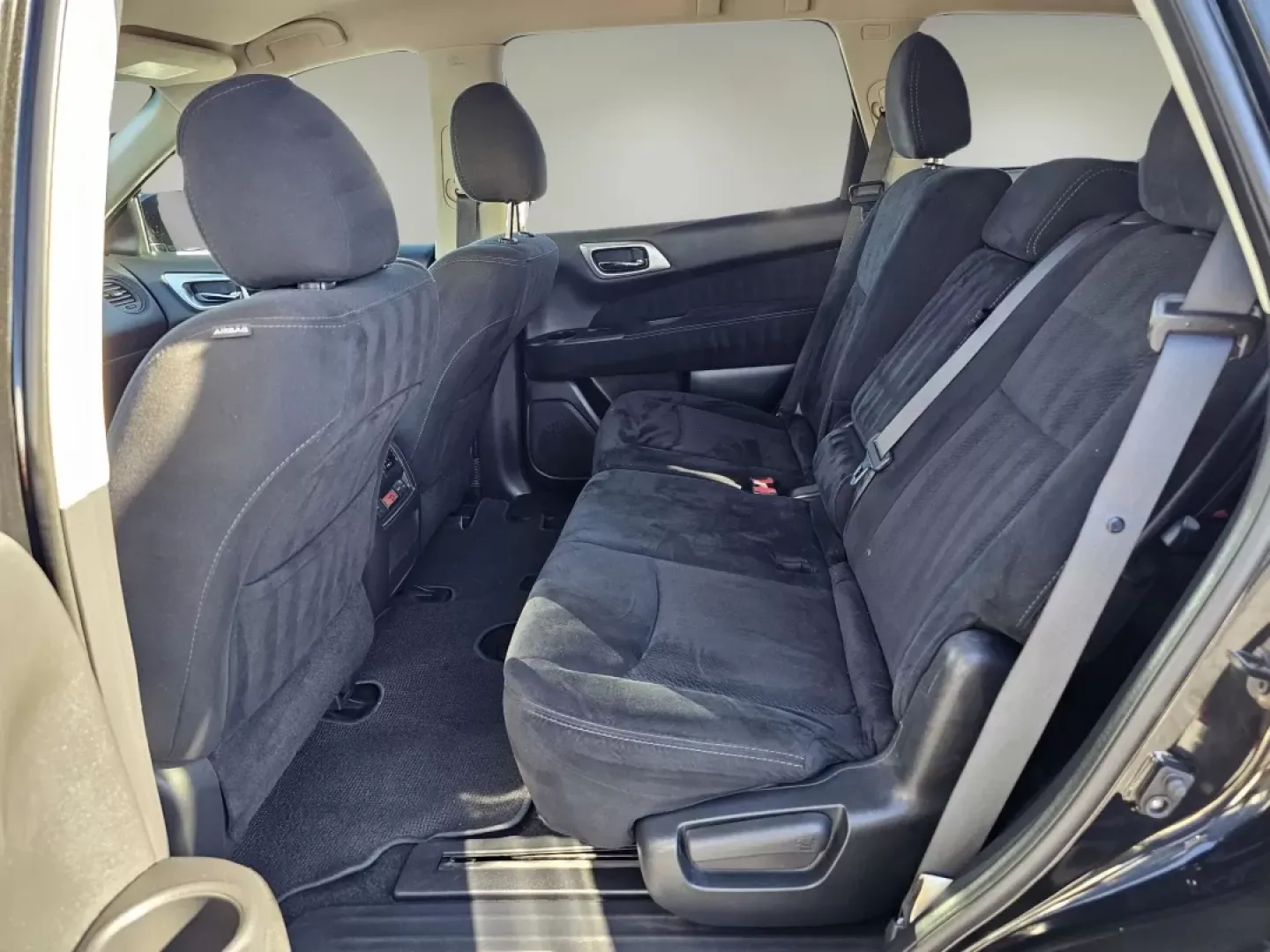 2015 /Charcoal Nissan Pathfinder S (5N1AR2MM6FC) with an Other engine, located at 804 22nd Ave, Phenix City, AL, 36870, (334) 297-1860, 32.484749, -85.024475 - **Explore the Great Outdoors with the 2015 Nissan Pathfinder S! Perfect for Weekend Adventures and Growing Families!**<br /> <br /> Are you ready to elevate your family outings and weekend getaways? Introducing the 2015 Nissan Pathfinder S, a versatile and spacious SUV designed for both adventure an - Photo#13