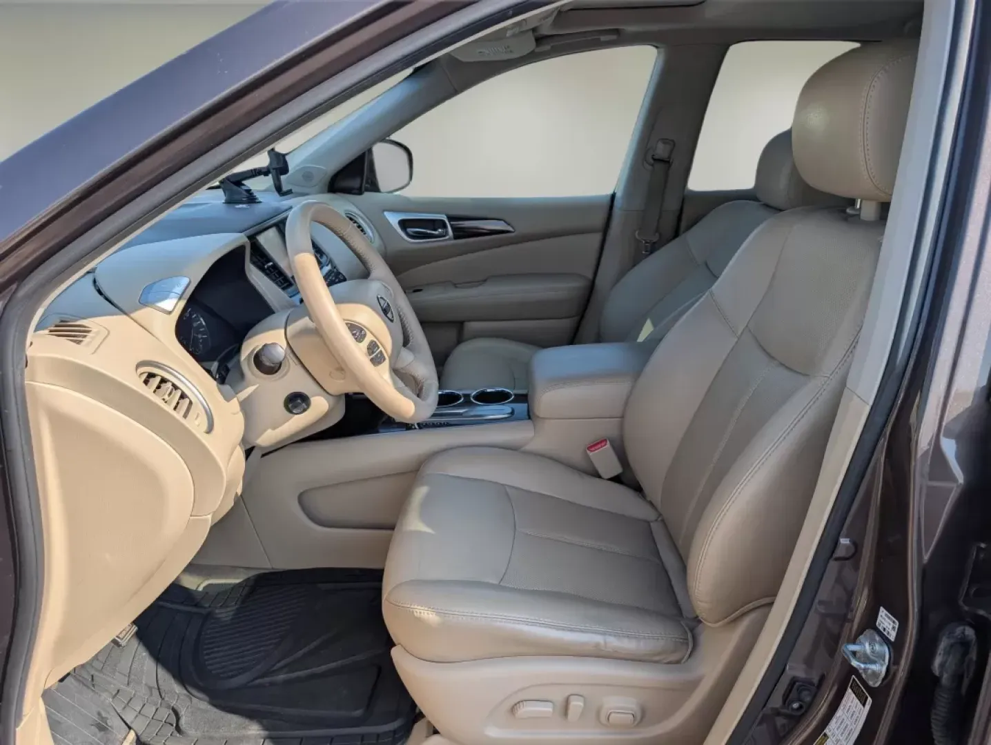 2015 /Almond Nissan Pathfinder Platinum (5N1AR2MN9FC) with an Other engine, located at 3959 U.S. 80 W, Phenix City, AL, 36870, (334) 297-4885, 32.469296, -85.135185 - **Unleash Adventure with the 2015 Nissan Pathfinder Platinum at Gils Auto in Phenix City, AL!**<br /> <br /> Are you ready for family road trips that create lasting memories? The 2015 Nissan Pathfinder Platinum is your perfect companion for weekend getaways, daily commutes, and everything in between - Photo#10