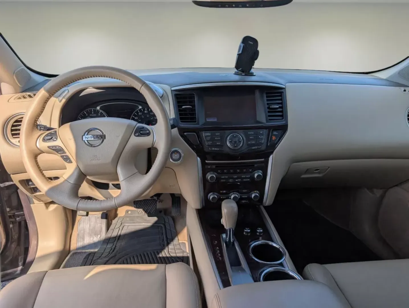 2015 /Almond Nissan Pathfinder Platinum (5N1AR2MN9FC) with an Other engine, located at 3959 U.S. 80 W, Phenix City, AL, 36870, (334) 297-4885, 32.469296, -85.135185 - **Unleash Adventure with the 2015 Nissan Pathfinder Platinum at Gils Auto in Phenix City, AL!**<br /> <br /> Are you ready for family road trips that create lasting memories? The 2015 Nissan Pathfinder Platinum is your perfect companion for weekend getaways, daily commutes, and everything in between - Photo#13