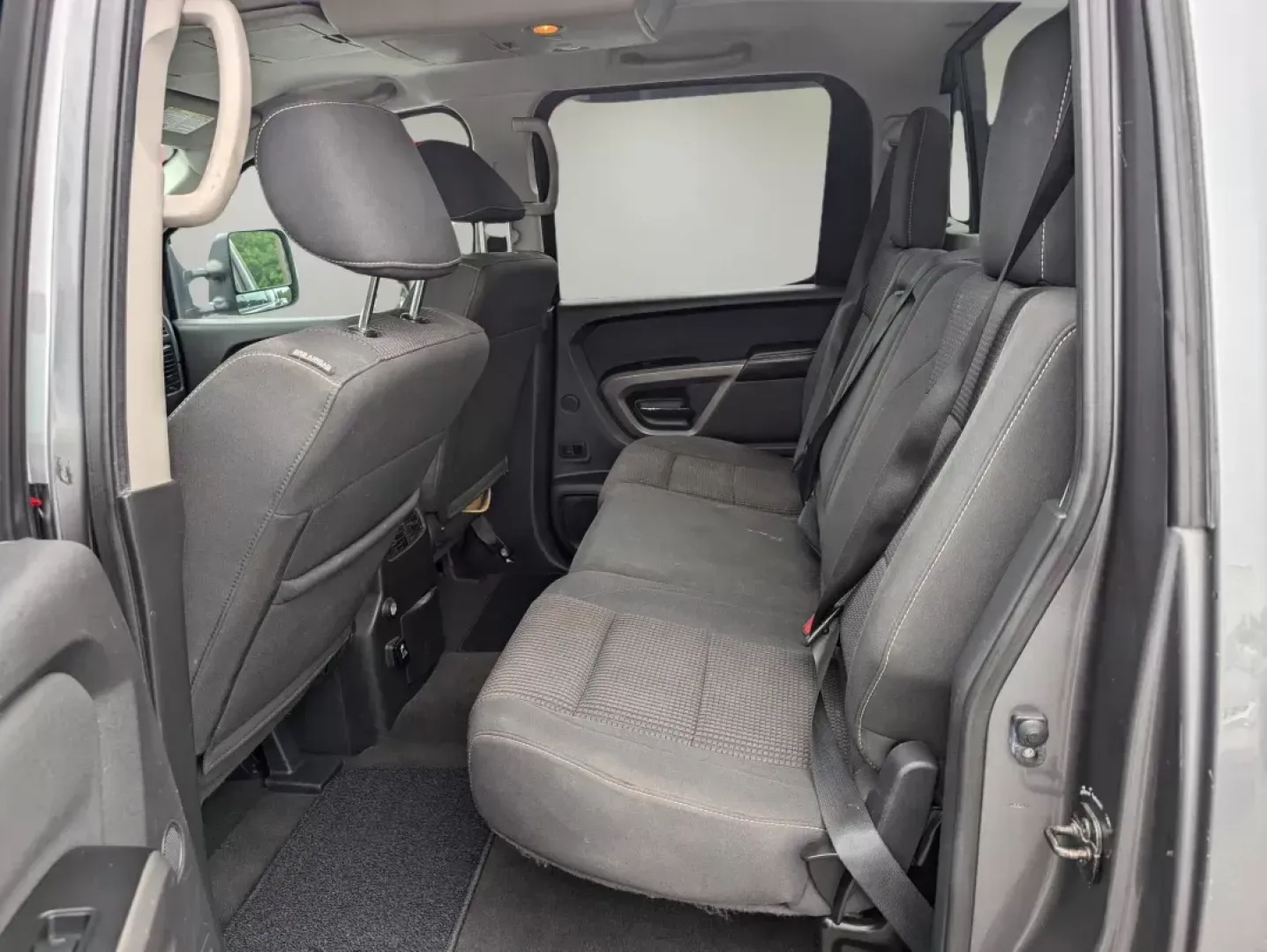 2015 /Charcoal II Nissan Titan PRO-4X (1N6BA0EC8FN) with an Other engine, located at 804 22nd Ave, Phenix City, AL, 36870, (334) 297-1860, 32.484749, -85.024475 - **Unleash Adventure with the 2015 Nissan Titan PRO-4X in Opelika, AL!**<br /> <br /> Are you searching for a powerful pickup truck that balances rugged capability with everyday comfort? Look no further! The 2015 Nissan Titan PRO-4X is the perfect vehicle for both weekend warriors and daily commuters - Photo#10