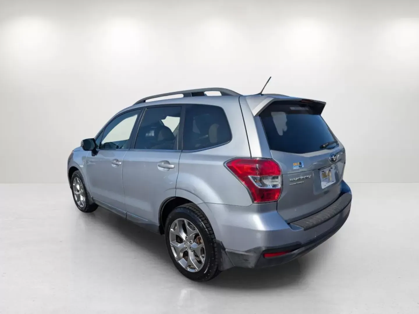 2015 /Gray Subaru Forester 2.5i Touring (JF2SJAWC7FH) with an Other engine, located at 804 22nd Ave, Phenix City, AL, 36870, (334) 297-1860, 32.484749, -85.024475 - **Explore the Outdoors with Confidence in This 2015 Subaru Forester!**<br /> <br /> Are you ready to embark on your next adventure? Whether you're a growing family seeking the perfect vehicle for weekend getaways or a commuter looking for a reliable ride for your daily drives, this 2015 Subaru Fores - Photo#7