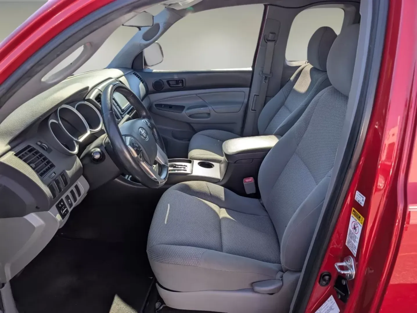 2015 Toyota Tacoma (5TFTX4CN6FX) with an Other engine, located at 3959 U.S. 80 W, Phenix City, AL, 36870, (334) 297-4885, 32.469296, -85.135185 - **Unleash Your Adventurous Spirit with this 2015 Toyota Tacoma Perfect for Weekend Getaways!**<br /> <br /> Are you ready to elevate your outdoor adventures or tackle your daily commute with confidence? Look no further than this stunning 2015 Toyota Tacoma, a reliable and versatile pickup that embo - Photo#9