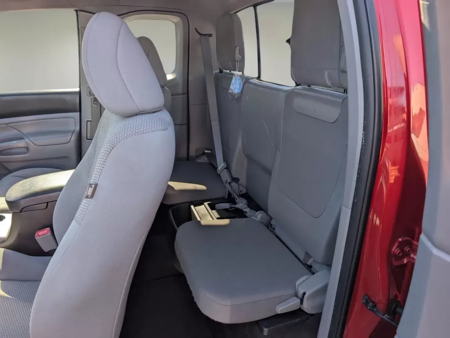 2015 Toyota Tacoma (5TFTX4CN6FX) with an Other engine, located at 3959 U.S. 80 W, Phenix City, AL, 36870, (334) 297-4885, 32.469296, -85.135185 - **Unleash Your Adventurous Spirit with this 2015 Toyota Tacoma Perfect for Weekend Getaways!**<br /> <br /> Are you ready to elevate your outdoor adventures or tackle your daily commute with confidence? Look no further than this stunning 2015 Toyota Tacoma, a reliable and versatile pickup that embo - Photo#10