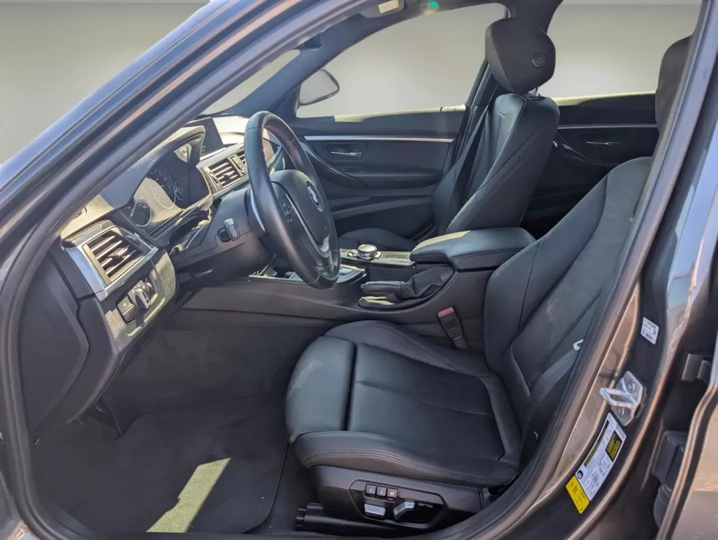 2016 BMW 3 Series 328i (WBA8E9G56GN) with an Other engine, located at 7000 Northlake Connector, Columbus, GA, 31904, (706) 987-8085, 32.524975, -84.978134 - Are you ready to elevate your daily commute or embark on your next weekend adventure? Look no further than this stunning 2016 BMW 3 Series 328i, available now at Gils Auto in Phenix City, AL. This stylish sedan combines luxury and performance, making it the perfect vehicle for budget-conscious buyer - Photo#9