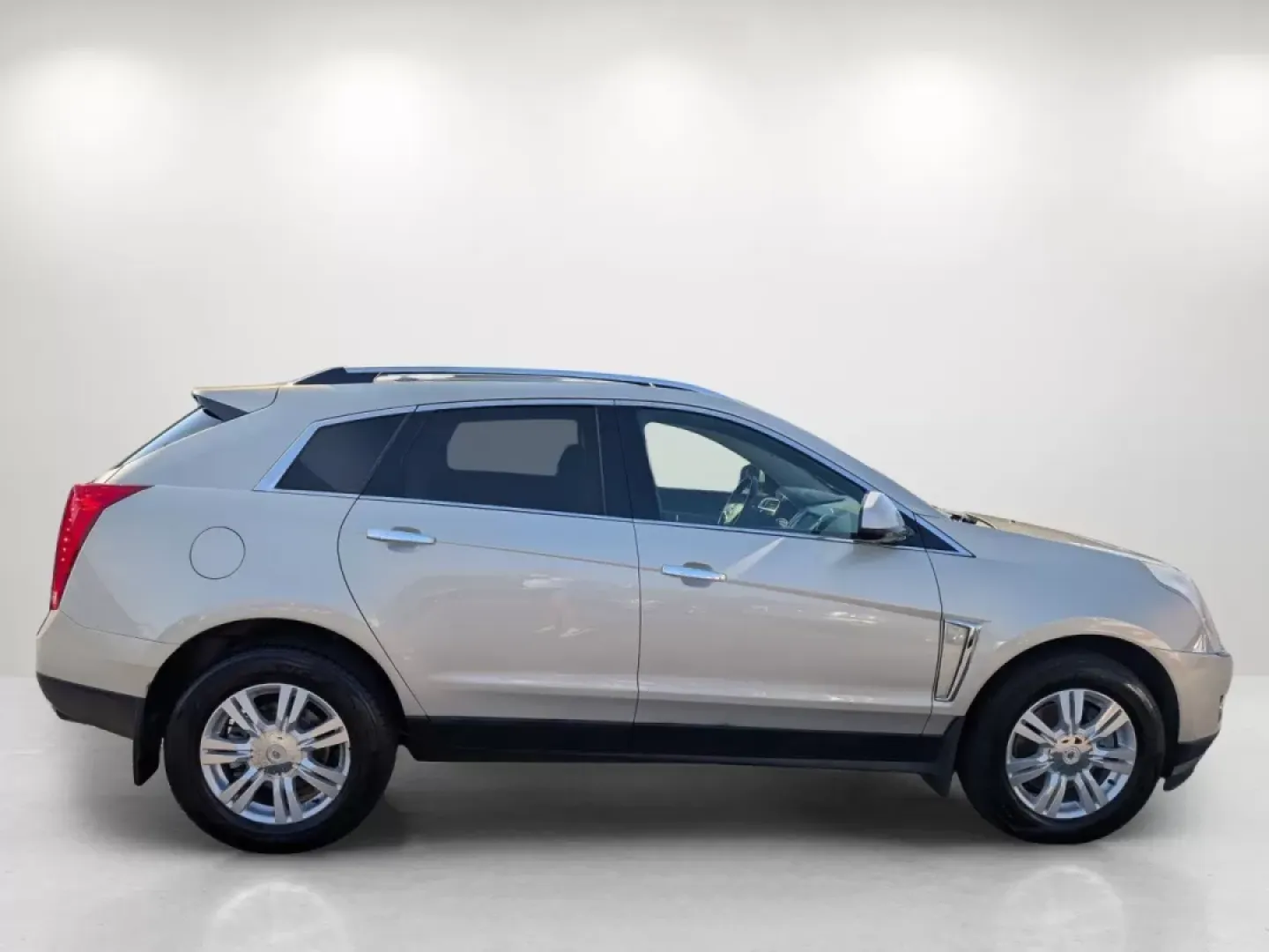 2016 /Shale with Brownstone accents Cadillac SRX Luxury Collection (3GYFNBE31GS) with an Other engine, located at 521 Old Farm Lane Rd, Prattville, AL, 36066, (334) 325-1505, 32.482460, -86.416367 - Are you ready to elevate your driving experience? Look no further than this stunning 2016 Cadillac SRX Luxury Collection, now available at Gils Auto in Phenix City, AL. This stylish SUV perfectly blends comfort, technology, and performance, making it ideal for both family outings and daily commutes. - Photo#3