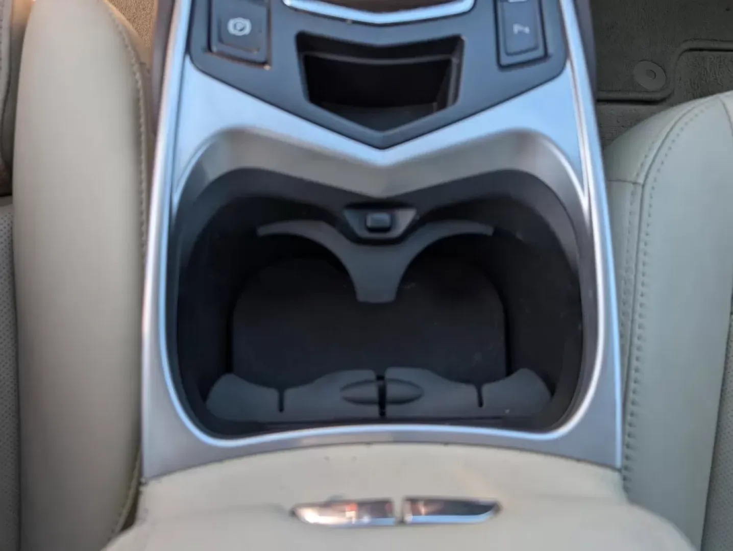 2016 /Shale with Brownstone accents Cadillac SRX Luxury Collection (3GYFNBE31GS) with an Other engine, located at 521 Old Farm Lane Rd, Prattville, AL, 36066, (334) 325-1505, 32.482460, -86.416367 - Are you ready to elevate your driving experience? Look no further than this stunning 2016 Cadillac SRX Luxury Collection, now available at Gils Auto in Phenix City, AL. This stylish SUV perfectly blends comfort, technology, and performance, making it ideal for both family outings and daily commutes. - Photo#12