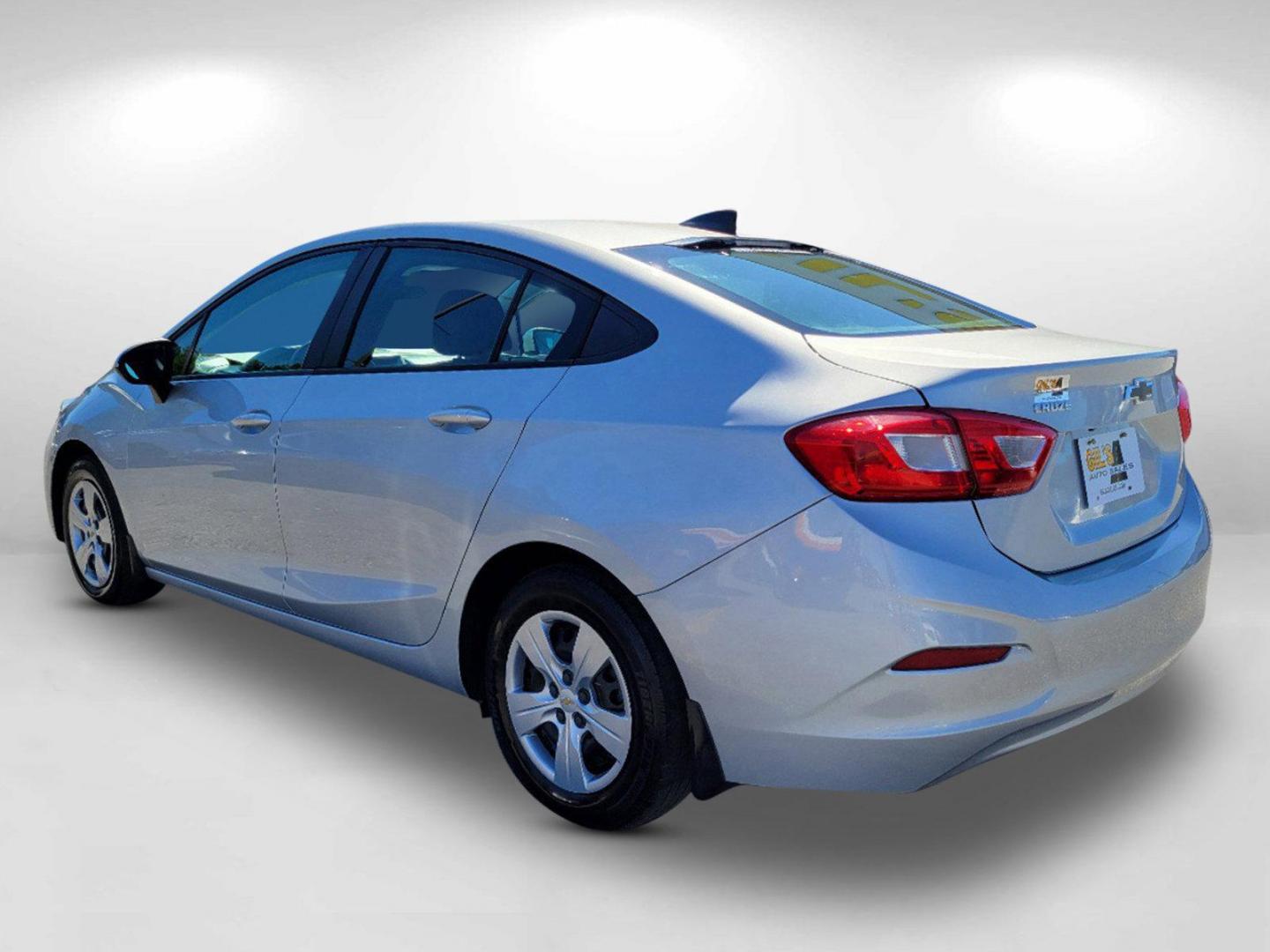 2016 Silver Ice Metallic /Jet Black Chevrolet Cruze L (1G1BA5SM2G7) with an Turbocharged Gas I4 1.4L/ engine, 6-Speed Manual transmission, located at 1430 Gateway Drive, Opelika, AL, 36801, (334) 239-0944, 32.637871, -85.409790 - 2016 Chevrolet Cruze L - Photo#6