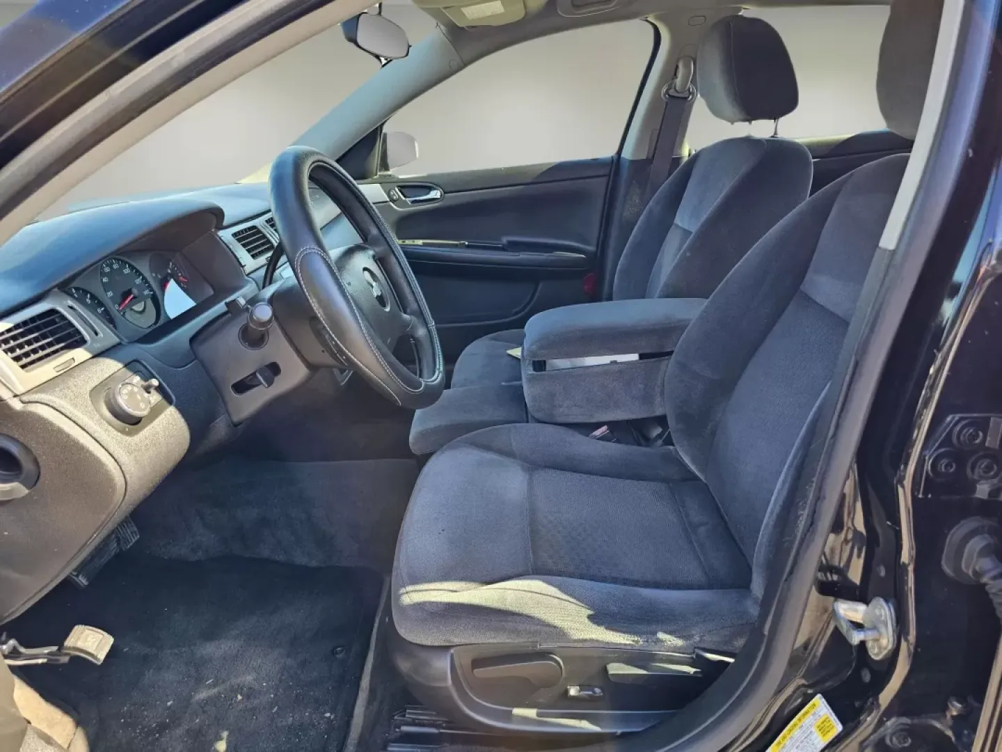 2016 /Ebony Chevrolet Impala Limited Police Police (2G1WD5E36G1) with an Other engine, located at 521 Old Farm Lane Rd, Prattville, AL, 36066, (334) 325-1505, 32.482460, -86.416367 - **Drive Confidently with the 2016 Chevrolet Impala Limited Police - Perfect for Everyday Adventures!**<br /> <br /> Are you on the hunt for a dependable vehicle that embodies both power and comfort? Look no further than the 2016 Chevrolet Impala Limited Police, available now at Gils Auto - Prattvill - Photo#9