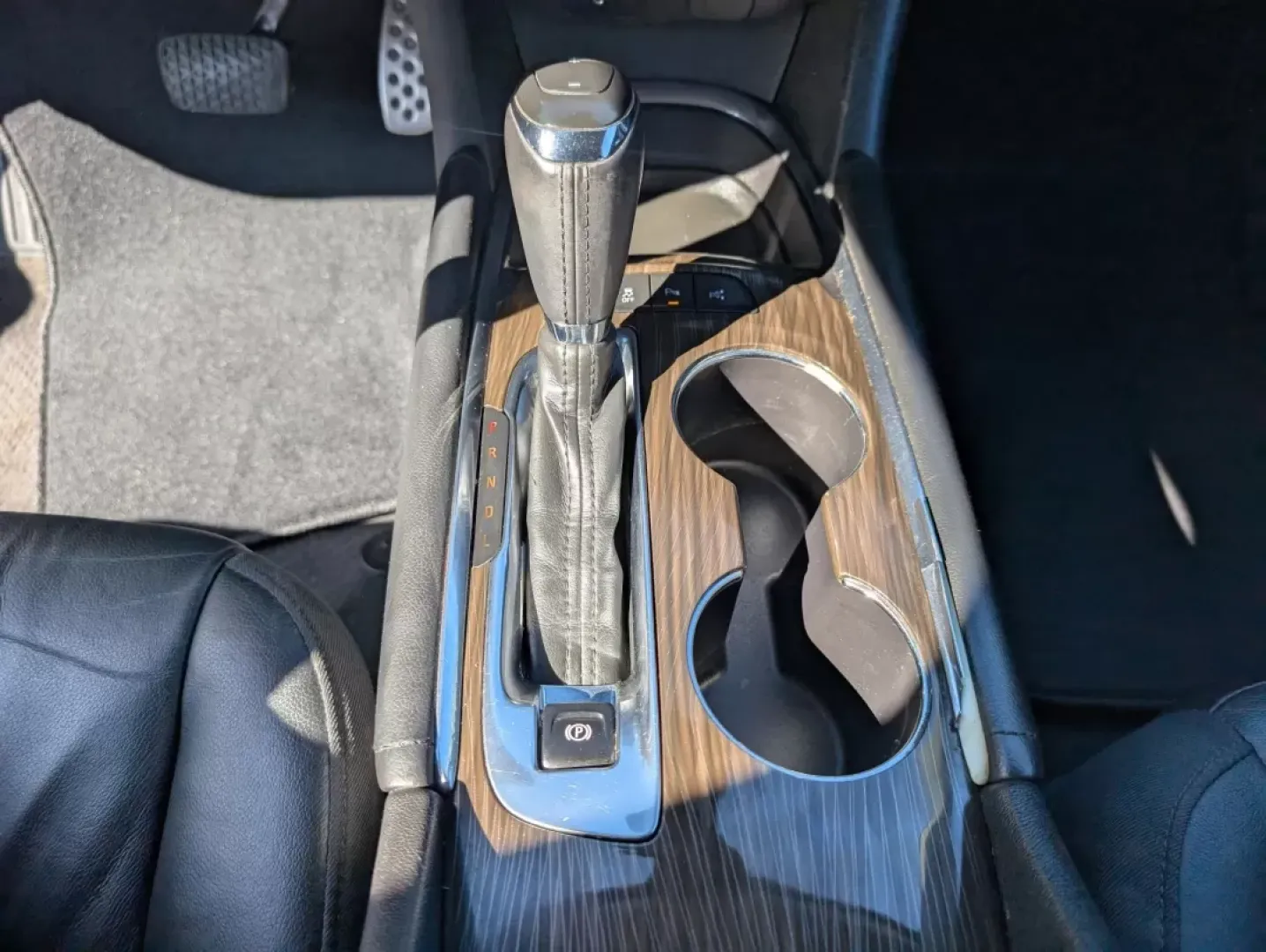 2016 /Jet Black Chevrolet Malibu Premier (1G1ZH5SX2GF) with an Other engine, located at 5115 14th Ave., Columbus, GA, 31904, (706) 323-0345, 32.511494, -84.971046 - Discover the perfect sedan that combines style, safety, and cutting-edge technology, making it the ideal choice for your daily commute or weekend adventures. Introducing the 2016 Chevrolet Malibu Premier, available now at Gils Auto in Phenix City, AL. This vehicle isn't just about getting from point - Photo#10