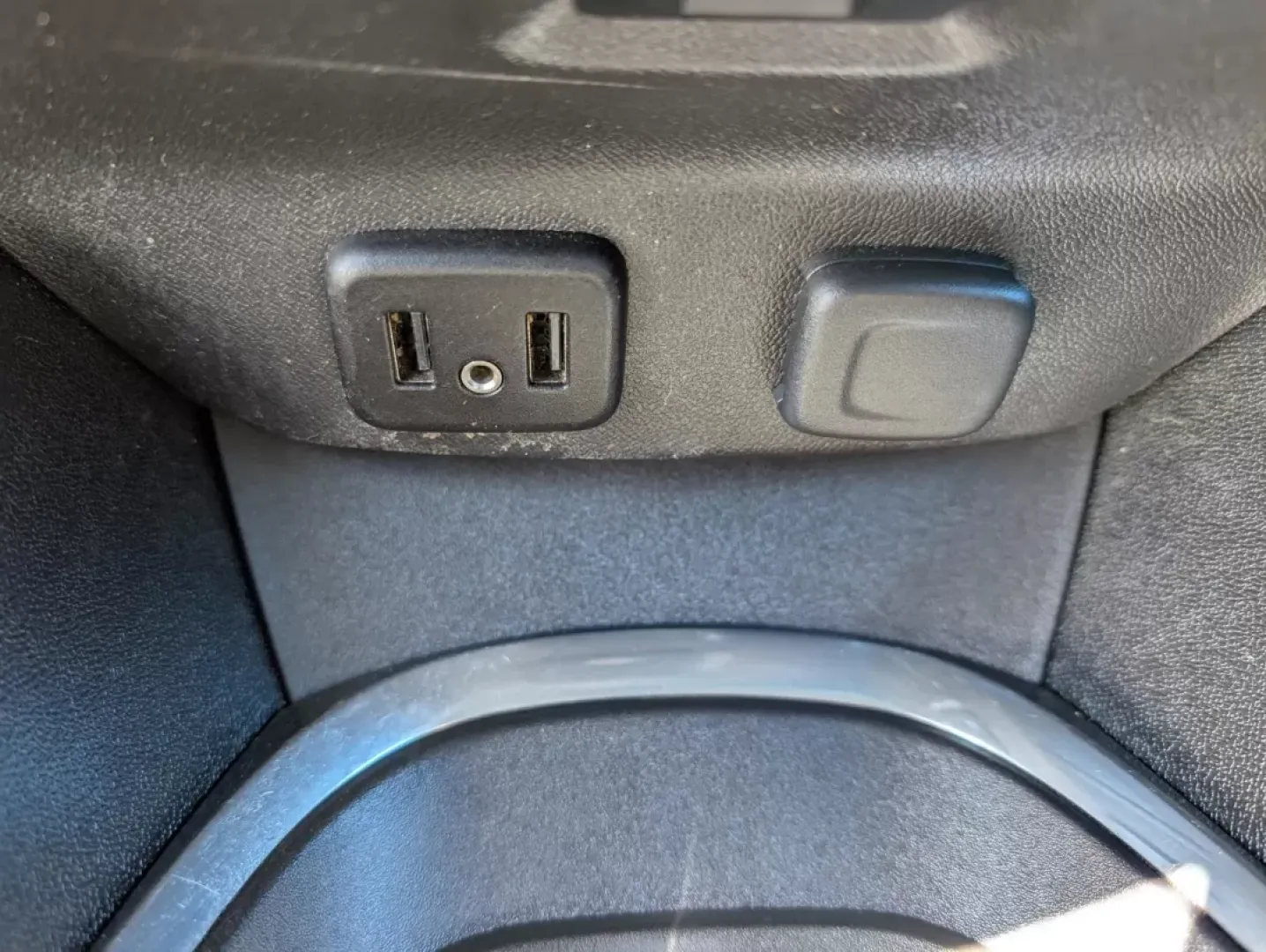 2016 /Jet Black Chevrolet Malibu Premier (1G1ZH5SX2GF) with an Other engine, located at 5115 14th Ave., Columbus, GA, 31904, (706) 323-0345, 32.511494, -84.971046 - Discover the perfect sedan that combines style, safety, and cutting-edge technology, making it the ideal choice for your daily commute or weekend adventures. Introducing the 2016 Chevrolet Malibu Premier, available now at Gils Auto in Phenix City, AL. This vehicle isn't just about getting from point - Photo#12