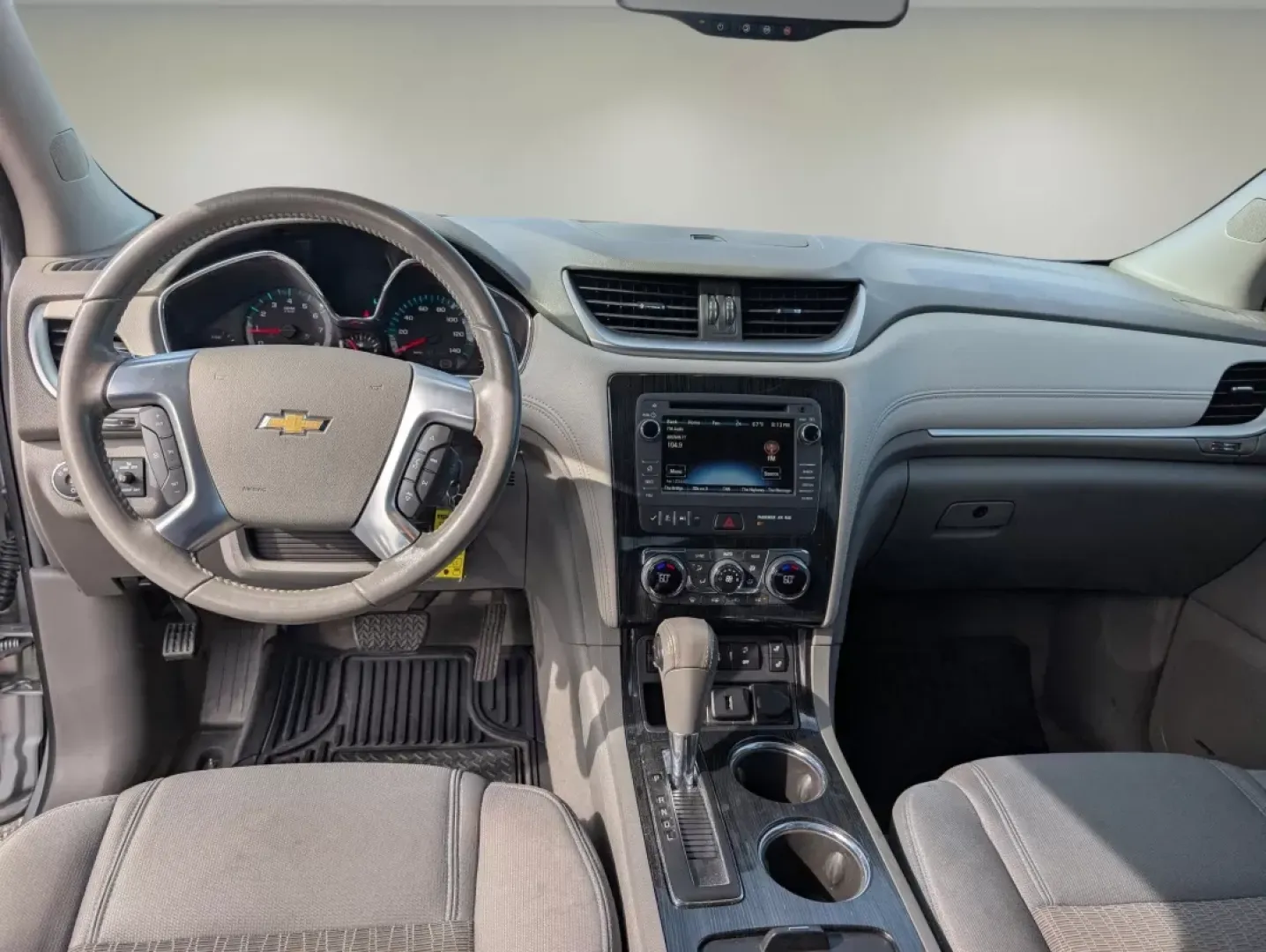 2016 /Dark Titanium/Light Titanium Chevrolet Traverse LT (1GNKRHKD9GJ) with an Other engine, located at 5115 14th Ave., Columbus, GA, 31904, (706) 323-0345, 32.511494, -84.971046 - Are you in search of an SUV that blends comfort, space, and reliability? Look no further! At Gils Auto in Phenix City, AL, we proudly present the 2016 Chevrolet Traverse LT, a versatile vehicle perfect for growing families, road trips, or anyone looking for a dependable ride. This SUV is designed to - Photo#12