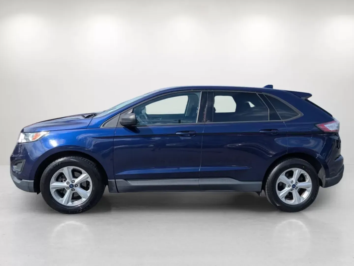 2016 Ford Edge SE (2FMPK3G92GB) with an Other engine, located at 3959 U.S. 80 W, Phenix City, AL, 36870, (334) 297-4885, 32.469296, -85.135185 - **Adventure Awaits with the 2016 Ford Edge SE Your Next Family SUV!**<br /> <br /> Are you ready to elevate your family adventures or daily commutes? Look no further than the 2016 Ford Edge SE, a versatile SUV designed for families on the go, budget-conscious buyers, or anyone seeking a reliable ve - Photo#8