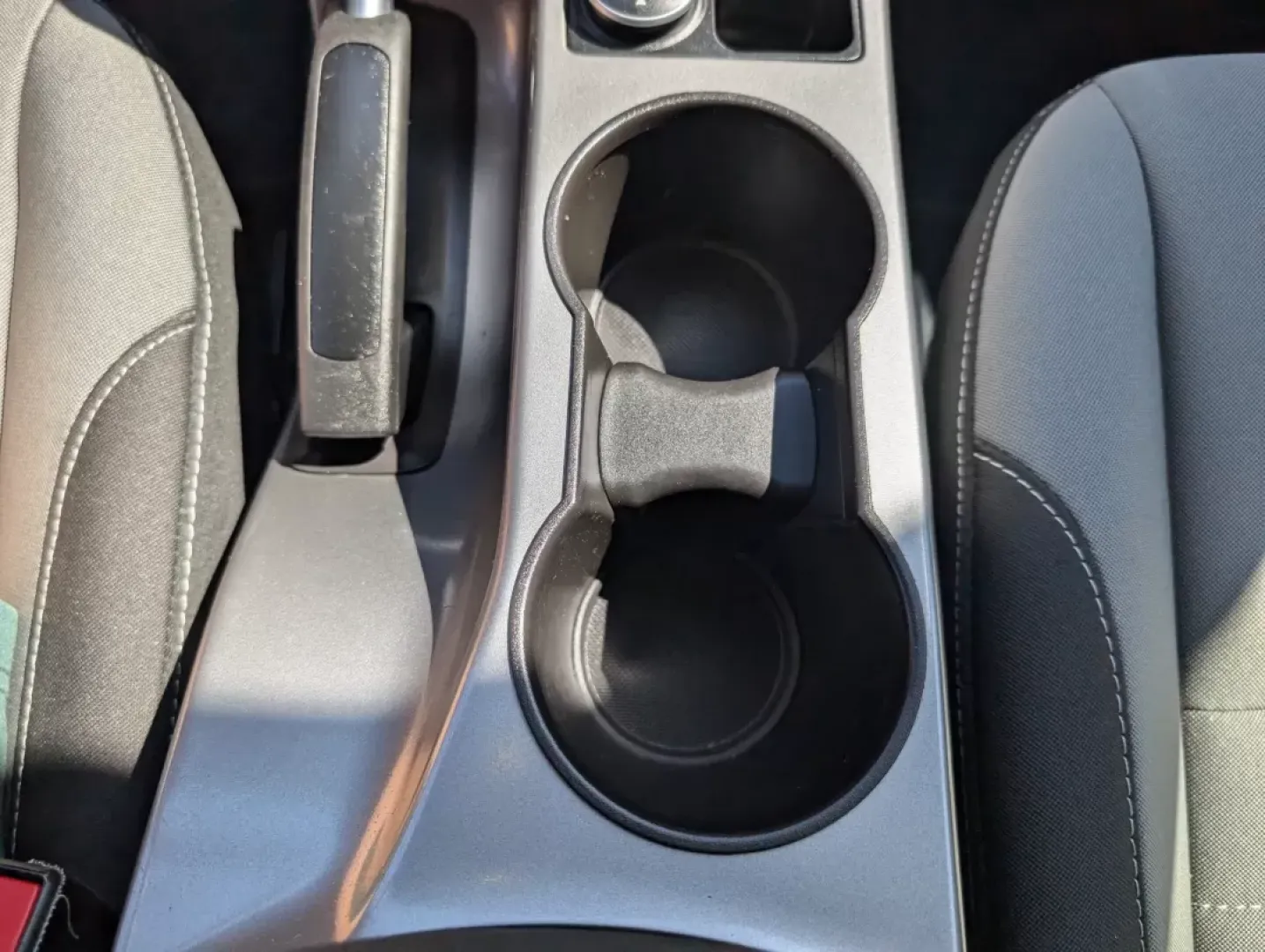 2016 Ford Escape SE (1FMCU0GXXGU) with an Other engine, located at 3959 U.S. 80 W, Phenix City, AL, 36870, (334) 297-4885, 32.469296, -85.135185 - **Unlock Your Adventure with the 2016 Ford Escape SE Perfect for Families and Commuters Alike!**<br /> <br /> At Gils Auto in Phenix City, AL, we understand that your vehicle is more than just a mode of transportation; it's a gateway to new experiences. Imagine loading up your family for a weekend - Photo#13