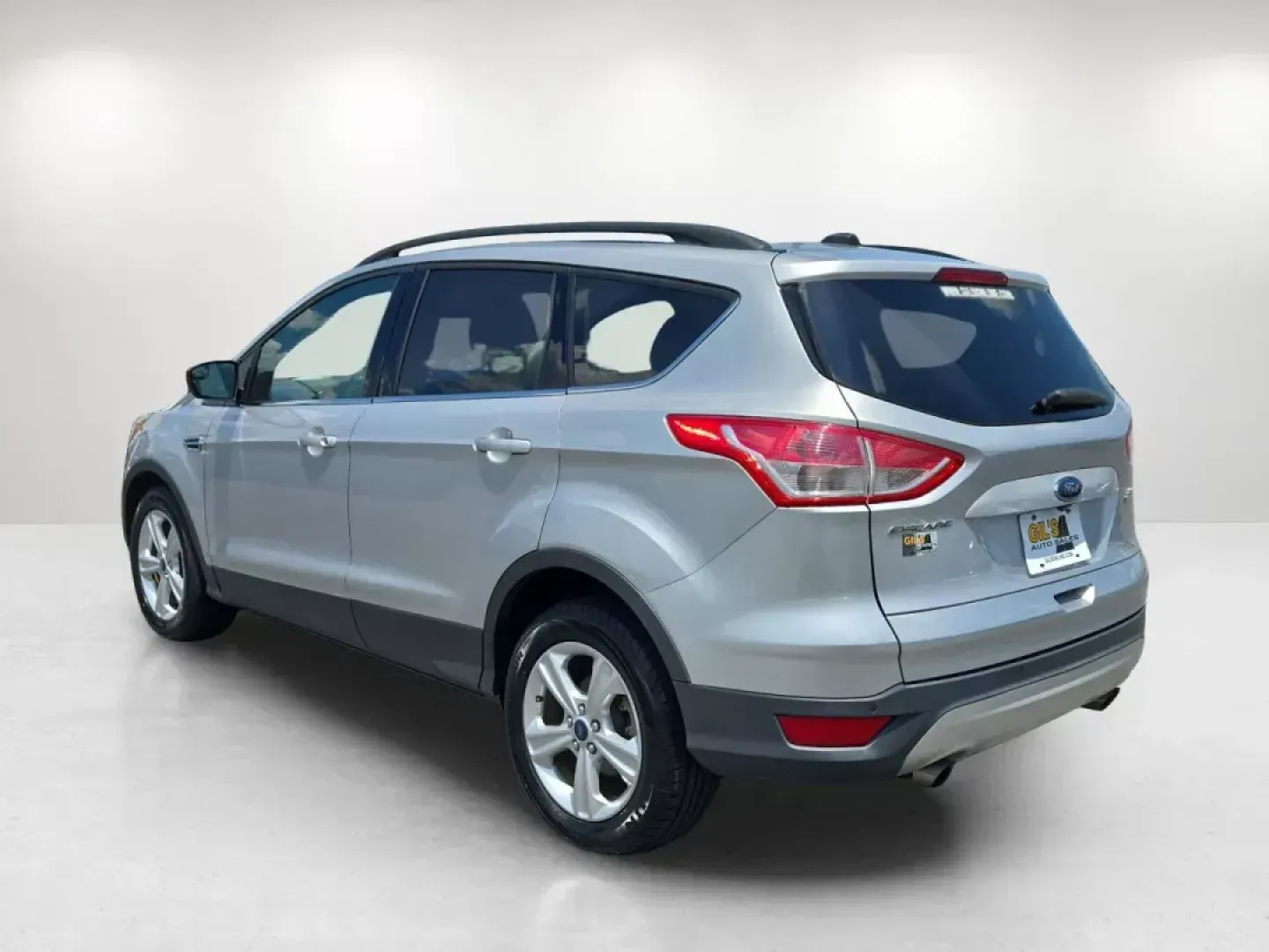 2016 Ford Escape SE (1FMCU0GX3GU) with an Other engine, located at 5115 14th Ave., Columbus, GA, 31904, (706) 323-0345, 32.511494, -84.971046 - Explore a world of adventure and daily convenience with the 2016 Ford Escape SE, proudly offered by Gils Auto - Phenix City #2, your premier Buy Here Pay Here dealership located at 804 22nd Ave, Phenix City, AL 36870. This versatile SUV is perfect for growing families, budget-conscious buyers, or co - Photo#6