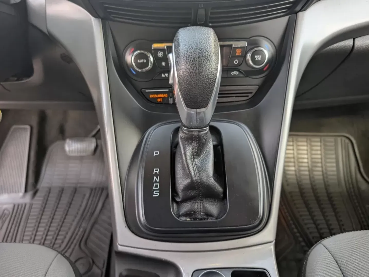 2016 Ford Escape SE (1FMCU9GX3GU) with an Other engine, located at 804 22nd Ave, Phenix City, AL, 36870, (334) 297-1860, 32.484749, -85.024475 - **Experience Adventure in the 2016 Ford Escape SE Perfect for Your Next Journey!**<br /> <br /> If you're looking to elevate your lifestyle with a vehicle that's as versatile as your plans, the 2016 Ford Escape SE is your ideal companion. With ample space for a growing family, a sporty design, and - Photo#13