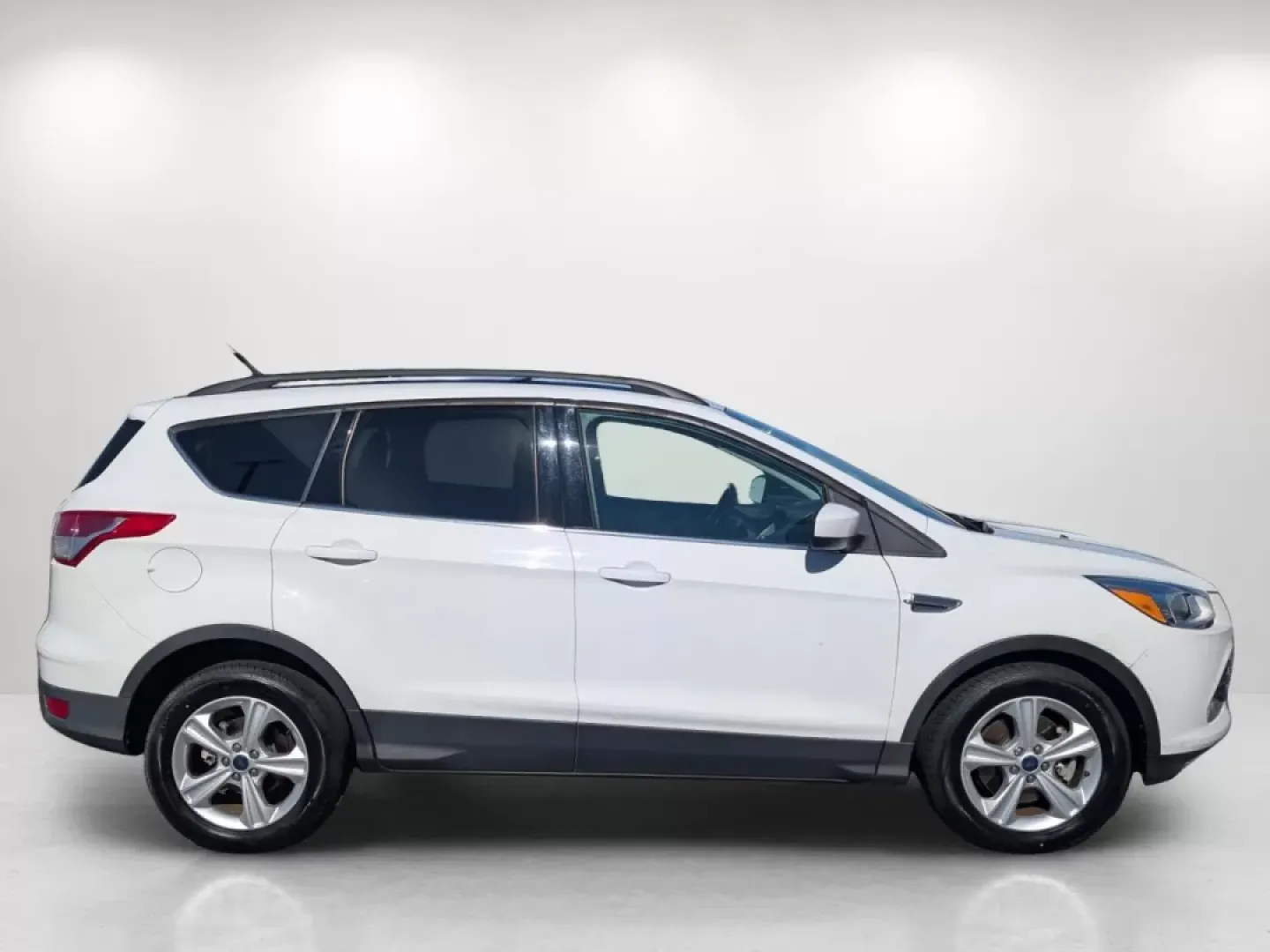 2016 Ford Escape SE (1FMCU0G9XGU) with an Other engine, located at 521 Old Farm Lane Rd, Prattville, AL, 36066, (334) 325-1505, 32.482460, -86.416367 - **Discover the Freedom of Adventure with the 2016 Ford Escape SE at Gils Auto - Phenix City!**<br /> <br /> Are you ready to embrace the open road and make lasting memories with your loved ones? Look no further than the 2016 Ford Escape SE, the ideal SUV for growing families and weekend adventurers - Photo#3