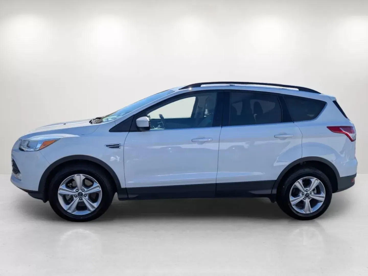 2016 Ford Escape SE (1FMCU0G9XGU) with an Other engine, located at 521 Old Farm Lane Rd, Prattville, AL, 36066, (334) 325-1505, 32.482460, -86.416367 - **Discover the Freedom of Adventure with the 2016 Ford Escape SE at Gils Auto - Phenix City!**<br /> <br /> Are you ready to embrace the open road and make lasting memories with your loved ones? Look no further than the 2016 Ford Escape SE, the ideal SUV for growing families and weekend adventurers - Photo#7