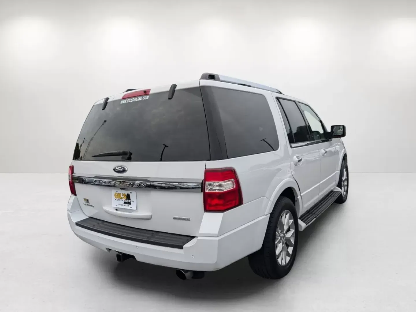 2016 Ford Expedition Limited (1FMJU1KT3GE) with an Other engine, located at 5115 14th Ave., Columbus, GA, 31904, (706) 323-0345, 32.511494, -84.971046 - Explore new horizons with the 2016 Ford Expedition Limited, available now at Gils Auto in Phenix City, AL. If you're a growing family or an adventurous spirit seeking the perfect vehicle for weekend getaways, this spacious SUV is tailored to meet your lifestyle needs. With ample room for passengers - Photo#4
