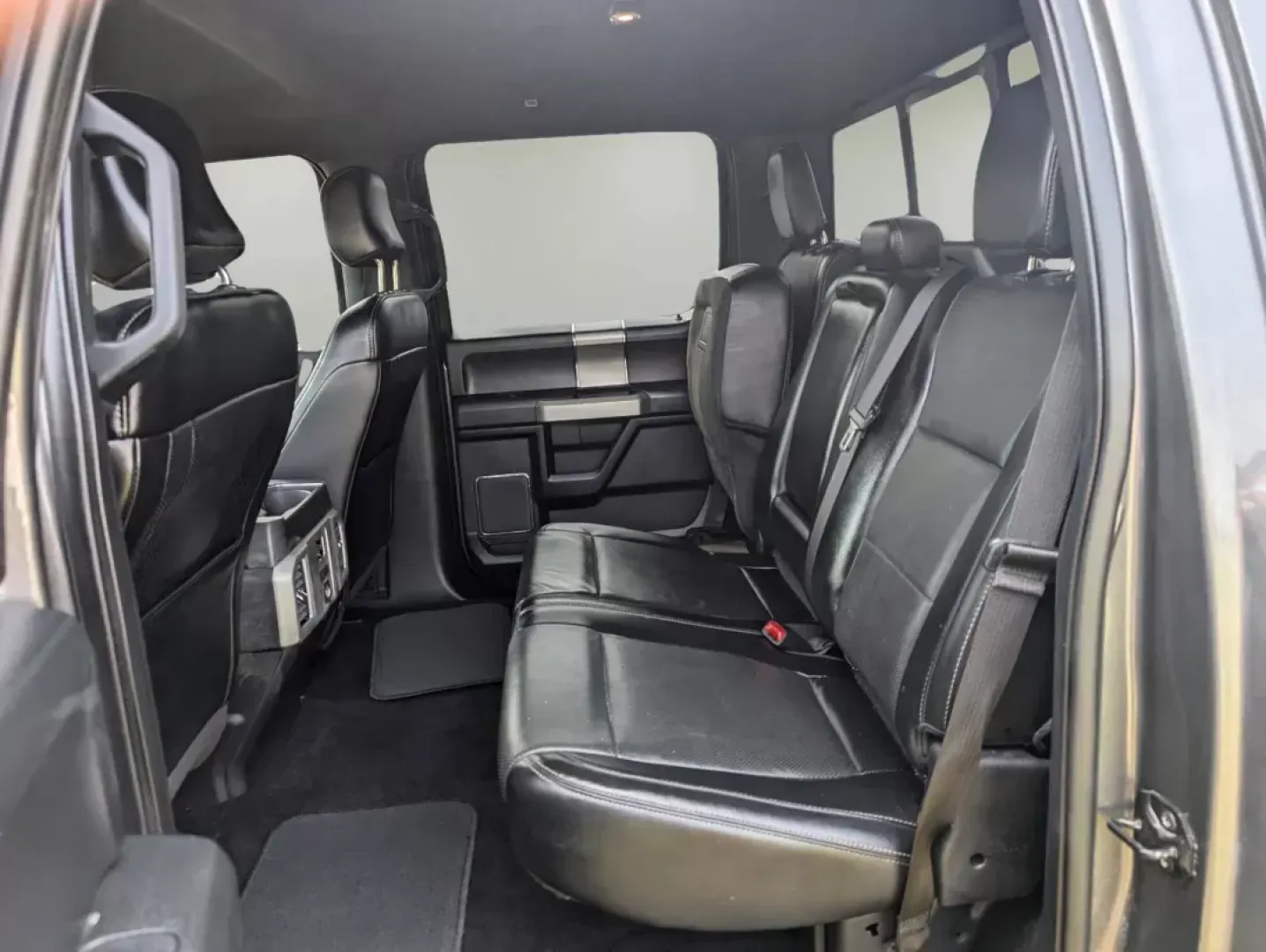 2016 Ford F-150 Lariat (1FTEW1EF5GK) with an Regular Unleaded V-8 5.0 L engine, 6-Speed Automatic w/OD transmission, located at 3959 U.S. 80 W, Phenix City, AL, 36870, (334) 297-4885, 32.469296, -85.135185 - 2016 Ford F-150 Lariat - Photo#11