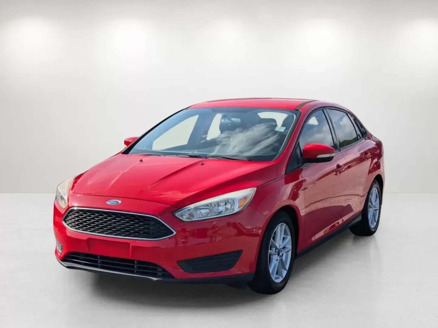 2016 Ford Focus SE (1FADP3F28GL) with an Regular Unleaded I-4 2.0 L/122 engine, located at 1430 Gateway Drive, Opelika, AL, 36801, (334) 239-0944, 32.637871, -85.409790 - **Get Ready for Your Next Adventure with the 2016 Ford Focus SE at Gils Auto!**<br /> <br /> Are you searching for a reliable sedan that fits seamlessly into your busy lifestyle? Look no further than the 2016 Ford Focus SE, now available at Gils Auto in Opelika, AL! Perfect for daily commutes, weeke - Photo#1