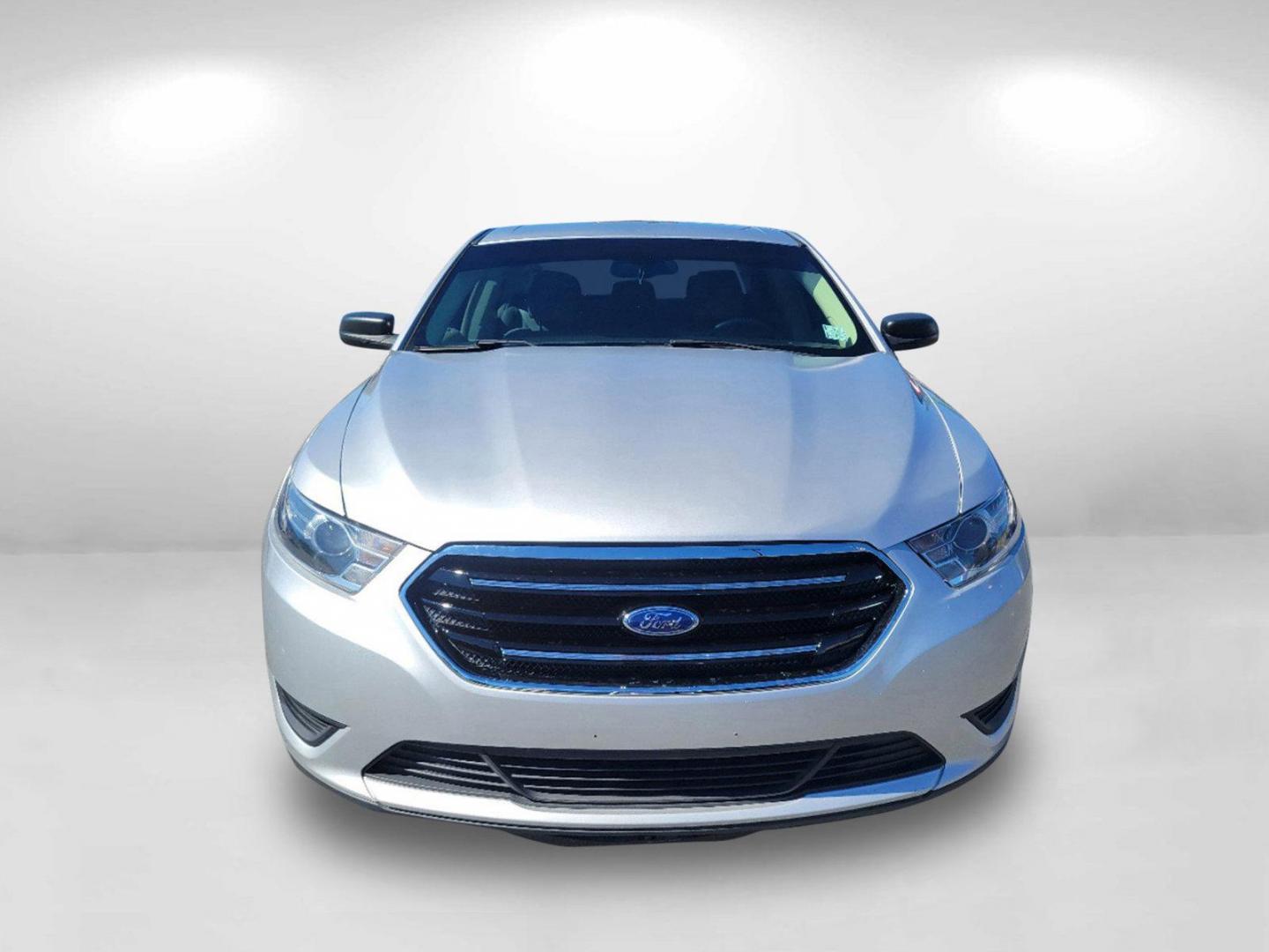 2016 Silver Ford Taurus SE (1FAHP2D82GG) with an Regular Unleaded V-6 3.5 L/213 engine, 6-Speed Automatic w/OD transmission, located at 5115 14th Ave., Columbus, GA, 31904, (706) 323-0345, 32.511494, -84.971046 - 2016 Ford Taurus SE - Photo#1