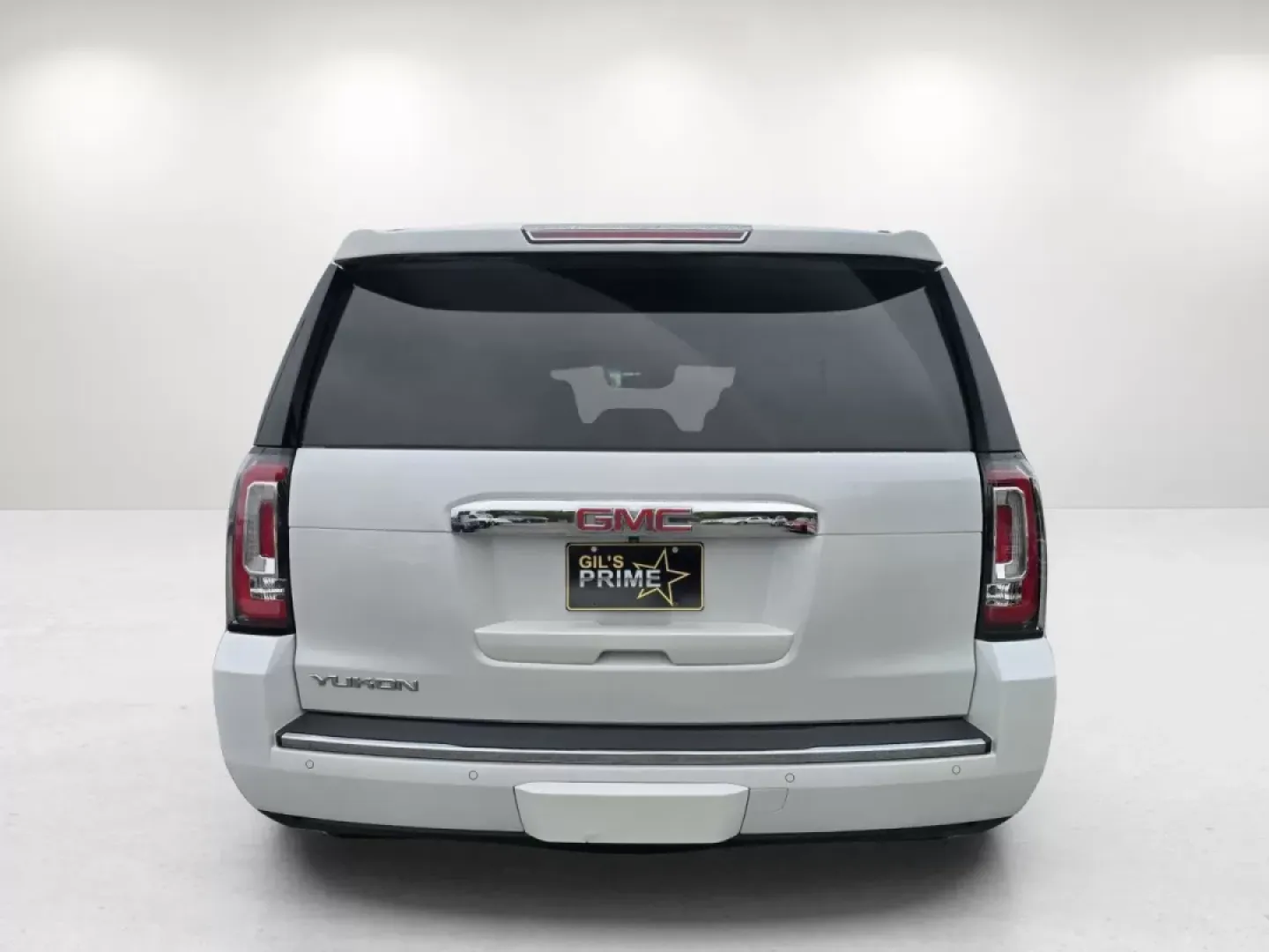 2016 /Cocoa/Dark Atmosphere GMC Yukon Denali (1GKS1CKJ9GR) with an Other engine, located at 5115 14th Ave., Columbus, GA, 31904, (706) 323-0345, 32.511494, -84.971046 - **Discover Unmatched Luxury and Versatility with This 2016 GMC Yukon Denali**<br /> <br /> Are you in the market for a luxurious SUV that combines power, style, and cutting-edge technology? Look no further than this stunning 2016 GMC Yukon Denali, available now at Gils Auto in Phenix City, AL. Wheth - Photo#5