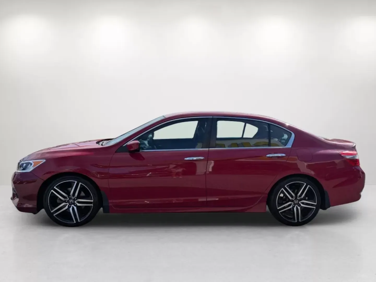 2016 Honda Accord Sedan Sport (1HGCR2F52GA) with an Other engine, located at 7000 Northlake Connector, Columbus, GA, 31904, (706) 987-8085, 32.524975, -84.978134 - ### Drive Your Dreams with the 2016 Honda Accord Sedan Perfect for Every Lifestyle!<br /> <br /> Looking for a vehicle that effortlessly combines style, performance, and comfort? The 2016 Honda Accord Sedan Sport is your ticket to a driving experience that suits your busy life, whether you're a gro - Photo#7