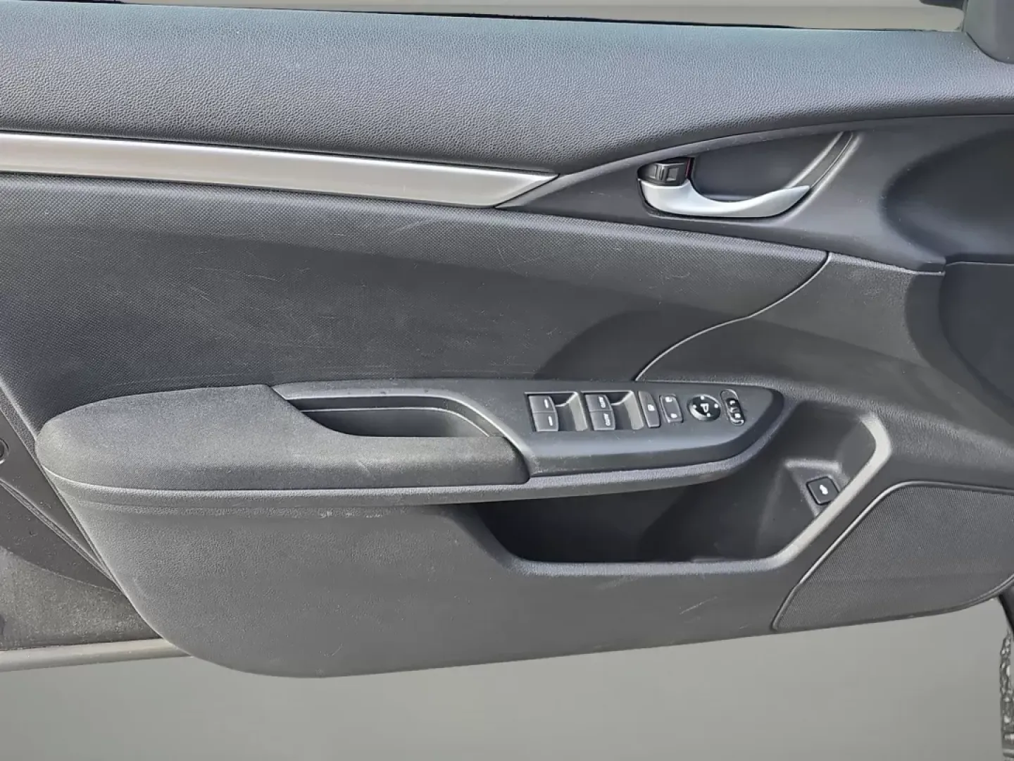 2016 Honda Civic Sedan LX (19XFC2F58GE) with an Other engine, located at 7000 Northlake Connector, Columbus, GA, 31904, (706) 987-8085, 32.524975, -84.978134 - Are you searching for a dependable and stylish sedan that can keep up with your busy lifestyle? Look no further! Gils Auto in Phenix City, AL, presents the perfect vehicle for you: a 2016 Honda Civic Sedan LX. This car is not just a mode of transportation; it's an essential companion for daily commu - Photo#9