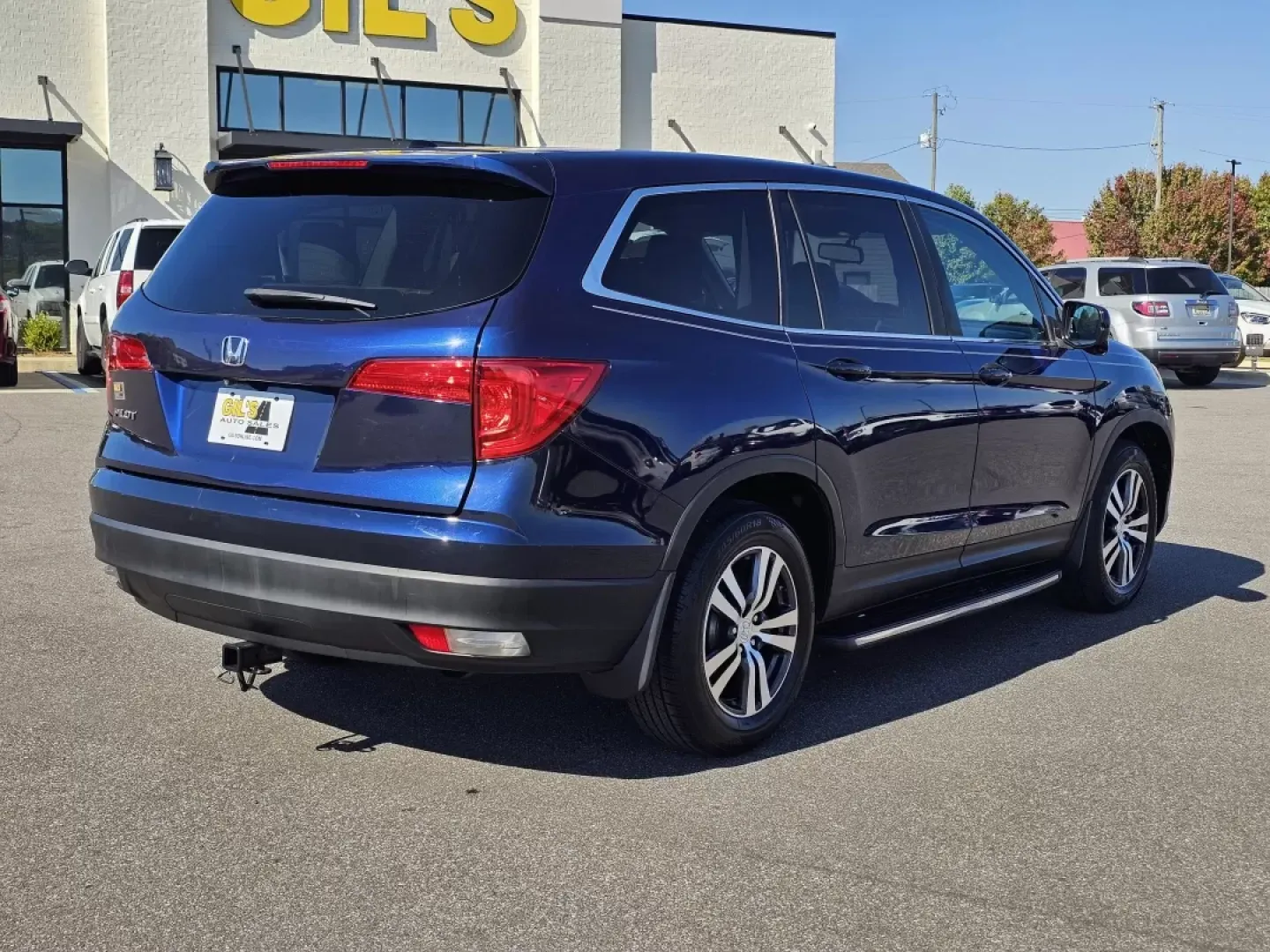 2016 Honda Pilot EX-L (5FNYF5H76GB) with an Other engine, located at 521 Old Farm Lane Rd, Prattville, AL, 36066, (334) 325-1505, 32.482460, -86.416367 - Are you ready to elevate your family's adventures in comfort and style? Look no further than this stunning 2016 Honda Pilot EX-L, available now at Gils Auto in Prattville, AL! With its spacious interior and advanced features, this SUV is perfect for growing families or anyone looking to tackle weeke - Photo#4