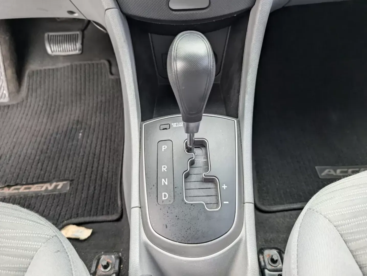 2016 /Gray Hyundai Accent SE (KMHCT4AE2GU) with an Regular Unleaded I-4 1.6 L/97 engine, 6-Speed Automatic w/OD transmission, located at 3959 U.S. 80 W, Phenix City, AL, 36870, (334) 297-4885, 32.469296, -85.135185 - **Discover the Perfect Commuter Vehicle: 2016 Hyundai Accent SE at Gils Auto, Phenix City!**<br /> <br /> Are you looking for a reliable and budget-friendly vehicle that can keep up with your daily hustle? The 2016 Hyundai Accent SE is designed for individuals who prioritize efficiency and comfort, - Photo#14