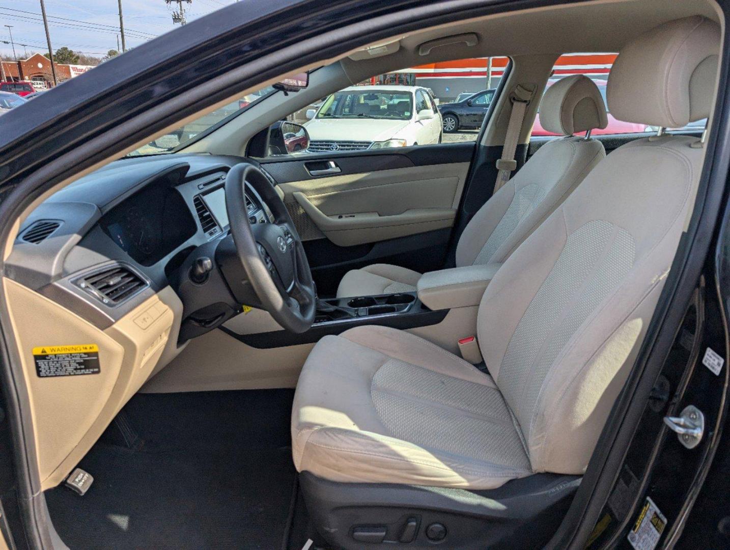 2016 /Beige Hyundai Sonata 2.4L Sport (5NPE34AF1GH) with an Regular Unleaded I-4 2.4 L/144 engine, 6-Speed Automatic w/OD transmission, located at 3959 U.S. 80 W, Phenix City, AL, 36870, (334) 297-4885, 32.469296, -85.135185 - 2016 Hyundai Sonata 2.4L Sport - Photo#9