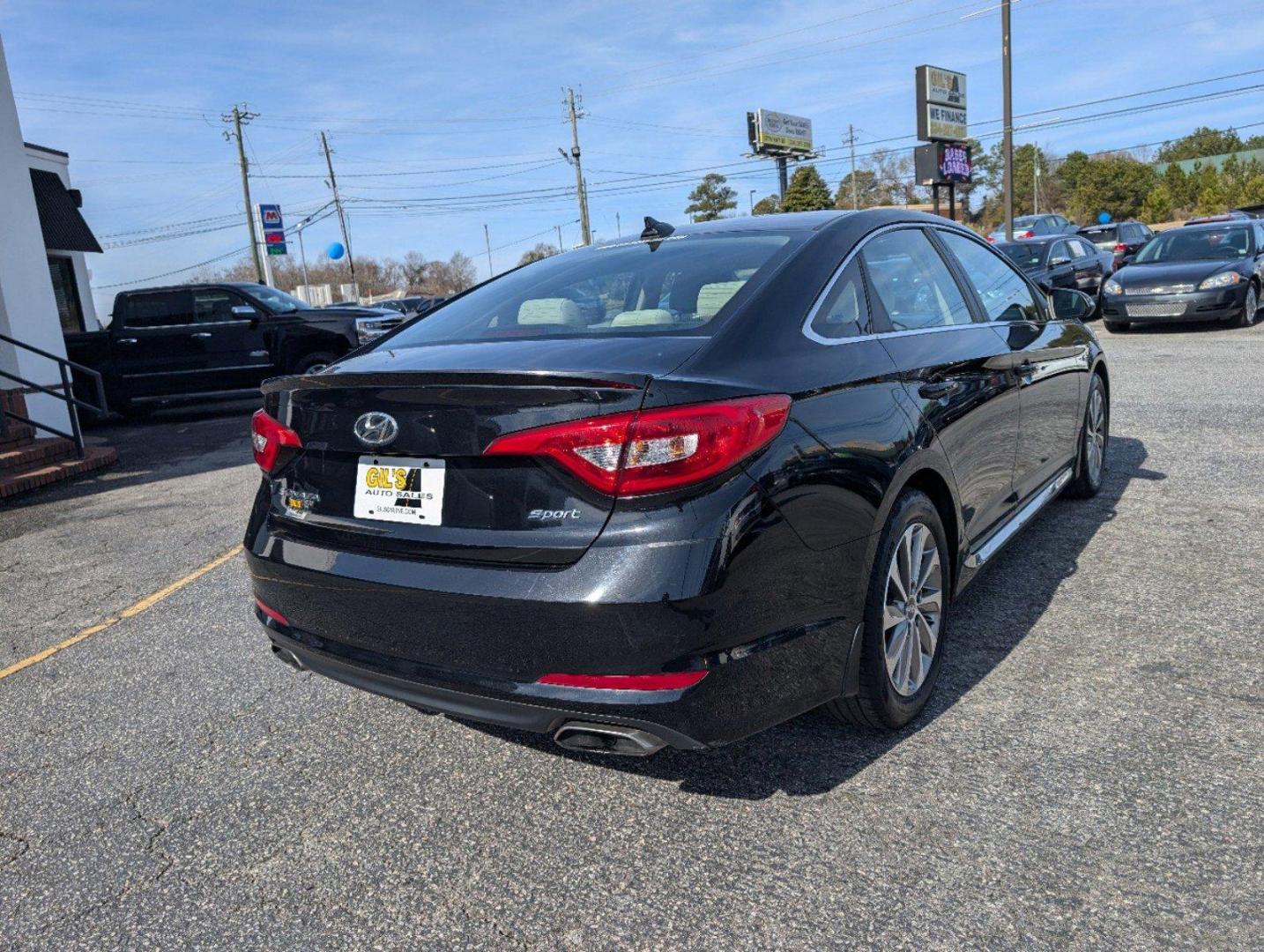 2016 /Beige Hyundai Sonata 2.4L Sport (5NPE34AF1GH) with an Regular Unleaded I-4 2.4 L/144 engine, 6-Speed Automatic w/OD transmission, located at 3959 U.S. 80 W, Phenix City, AL, 36870, (334) 297-4885, 32.469296, -85.135185 - 2016 Hyundai Sonata 2.4L Sport - Photo#4