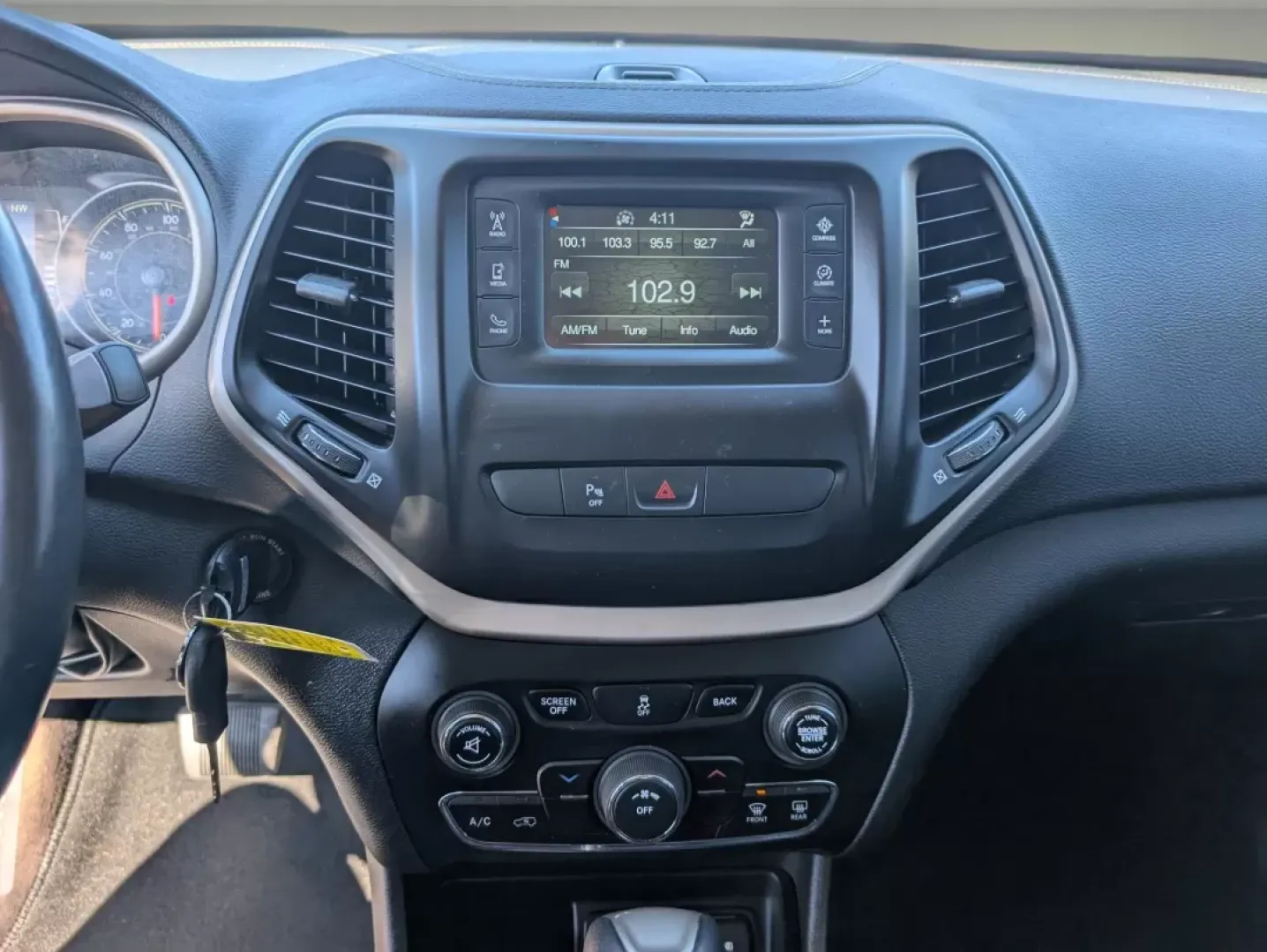 2016 /Black Jeep Cherokee Latitude (1C4PJMCB4GW) with an Other engine, located at 804 22nd Ave, Phenix City, AL, 36870, (334) 297-1860, 32.484749, -85.024475 - Experience the perfect blend of adventure and comfort with the 2016 Jeep Cherokee Latitude, designed for those who crave weekend getaways or daily commutes without compromise. Whether you're running errands around Phenix City or planning an exhilarating trip to nearby Lake Harding, this versatile cr - Photo#14