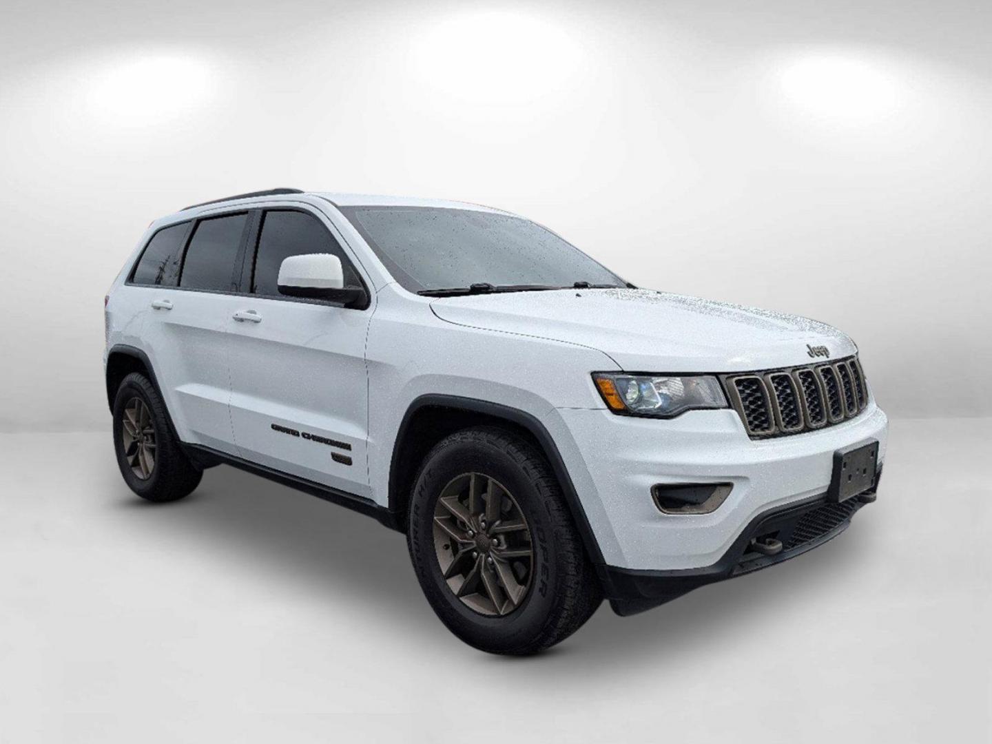 2016 /Black Jeep Grand Cherokee 75th Anniversary (1C4RJEAG6GC) with an Regular Unleaded V-6 3.6 L/220 engine, 8-Speed Automatic w/OD transmission, located at 3959 U.S. 80 W, Phenix City, AL, 36870, (334) 297-4885, 32.469296, -85.135185 - 2016 Jeep Grand Cherokee 75th Anniversary - Photo#5