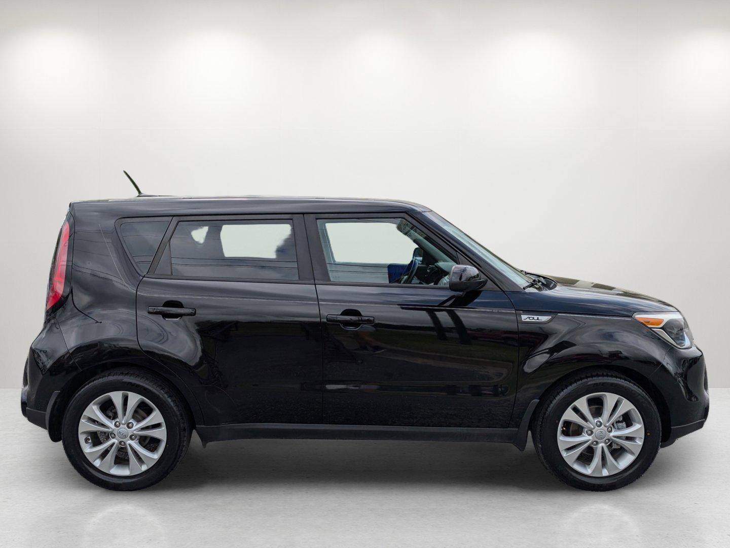 2016 /Black Kia Soul + (KNDJP3A53G7) with an Regular Unleaded I-4 2.0 L/122 engine, 6-Speed Automatic w/OD transmission, located at 521 Old Farm Lane Rd, Prattville, AL, 36066, (334) 325-1505, 32.482460, -86.416367 - 2016 Kia Soul + - Photo#3